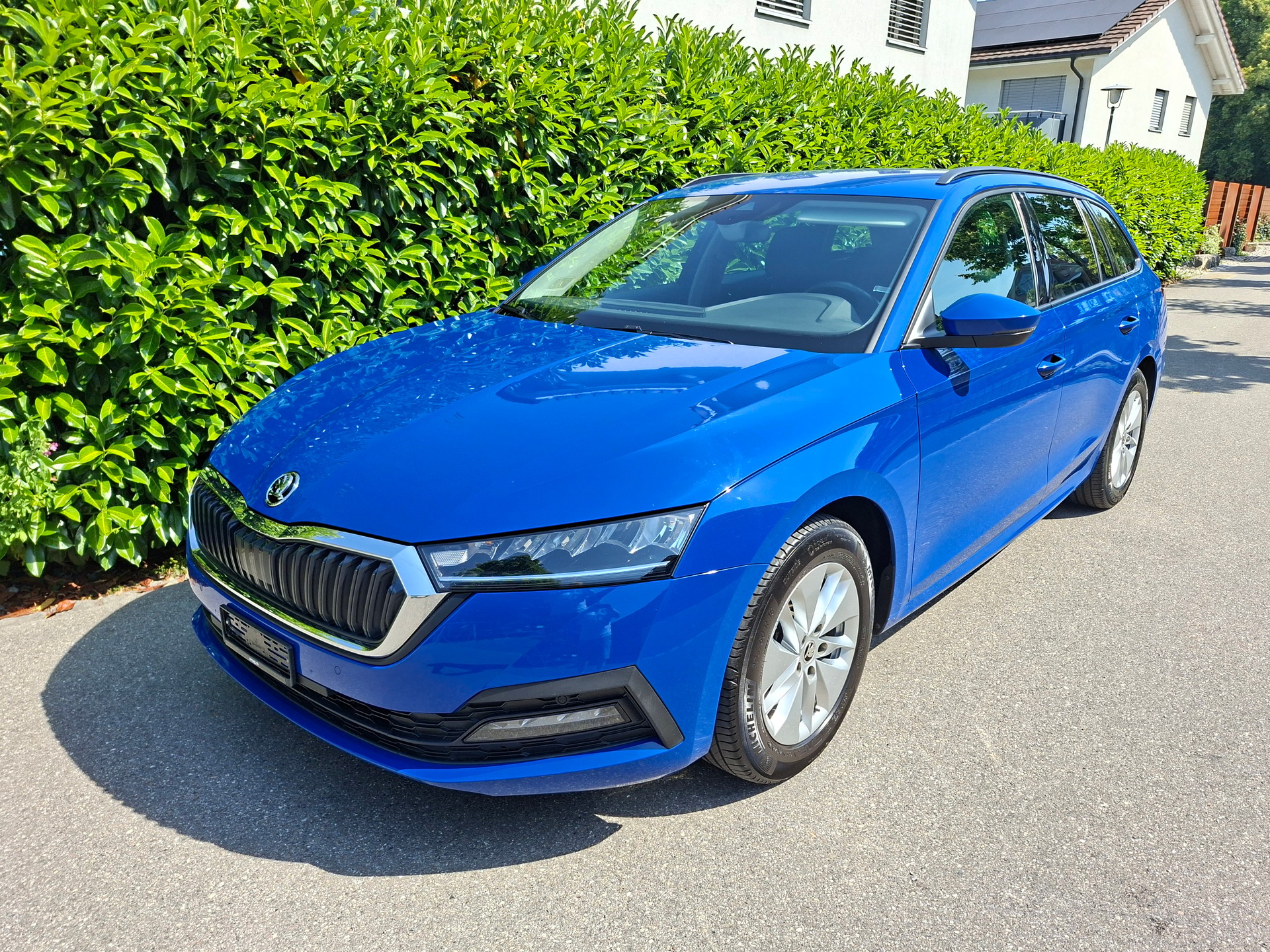 SKODA OCTAVIA Combi 2.0 TDI Ambition 4x4 DSG-image-0