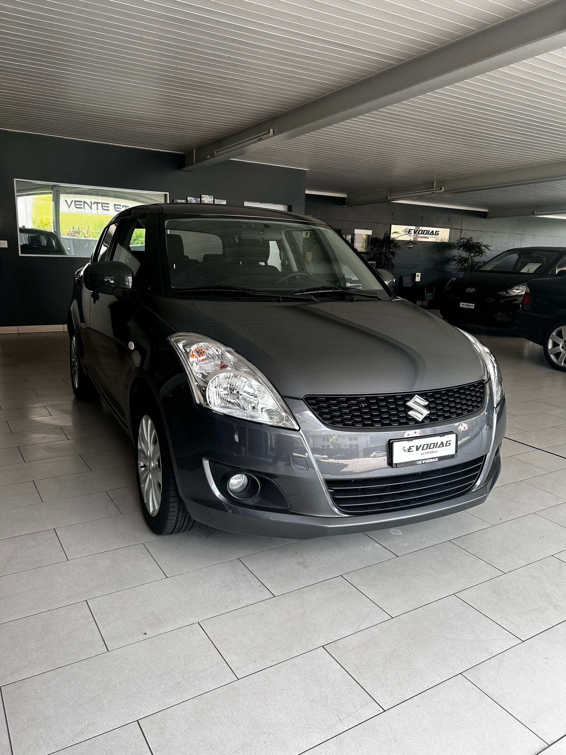 SUZUKI Swift 1.2i 16V GL Top 4x4-image-0
