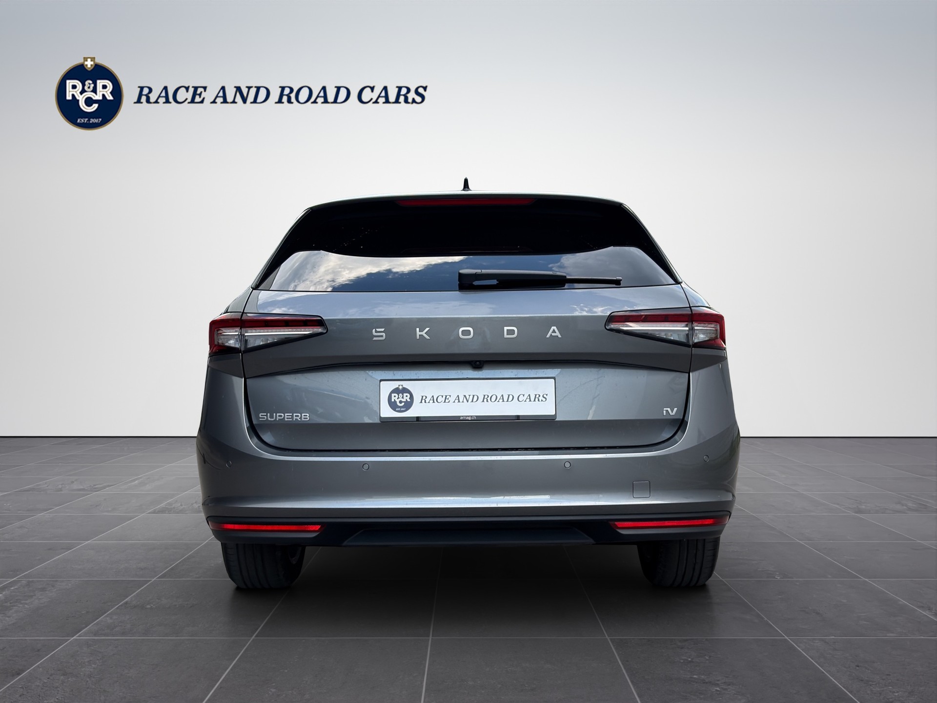 SKODA Superb Combi 1.5 TSI PHEV Selection DSG-image-5