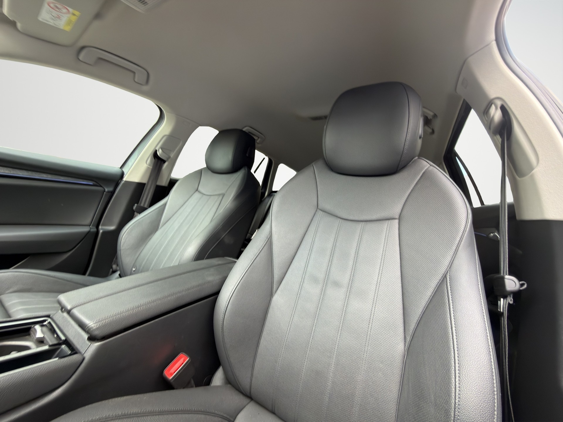 SKODA Superb Combi 1.5 TSI PHEV Selection DSG-image-13