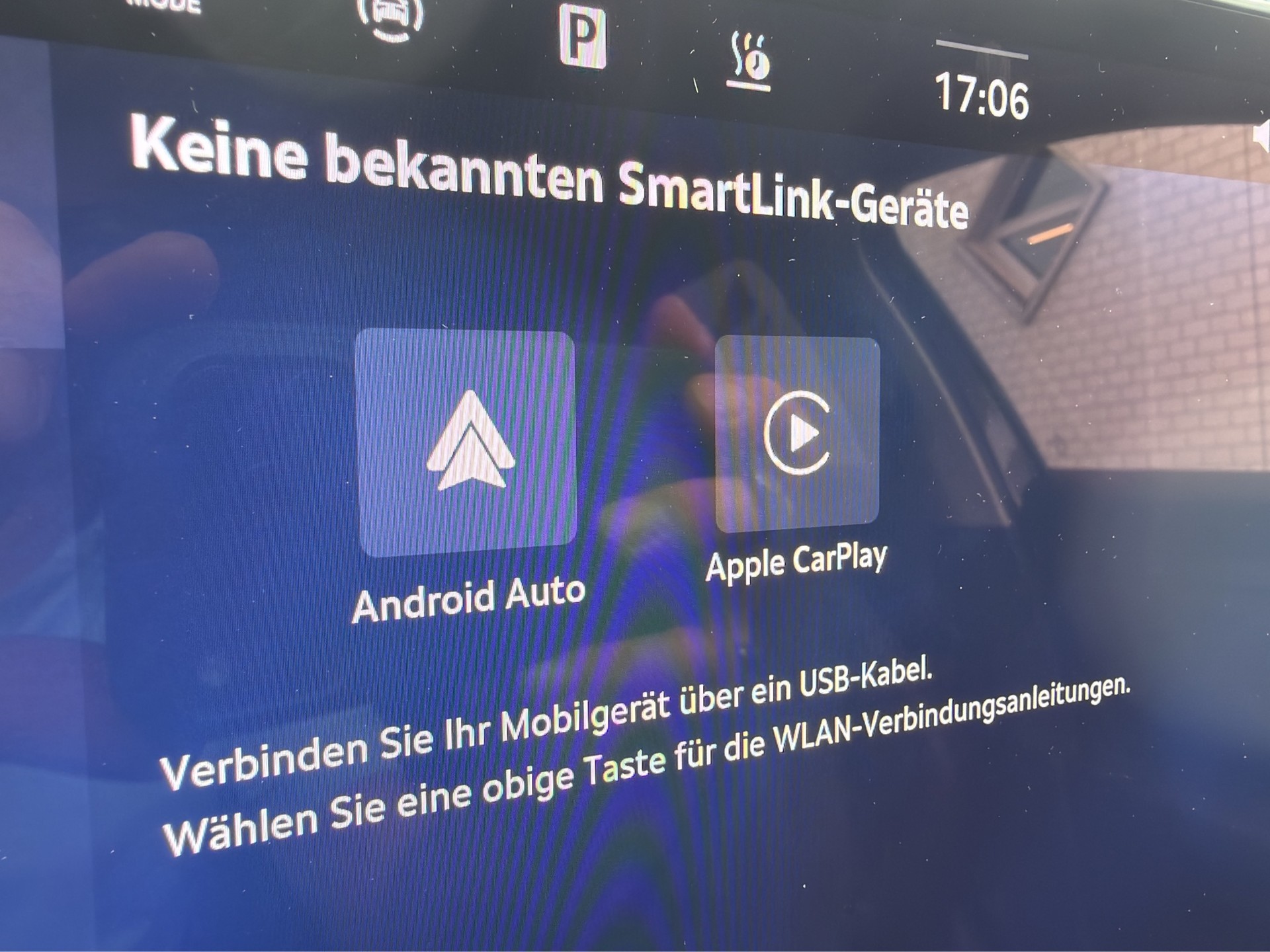 SKODA Superb Combi 1.5 TSI PHEV Selection DSG-image-24