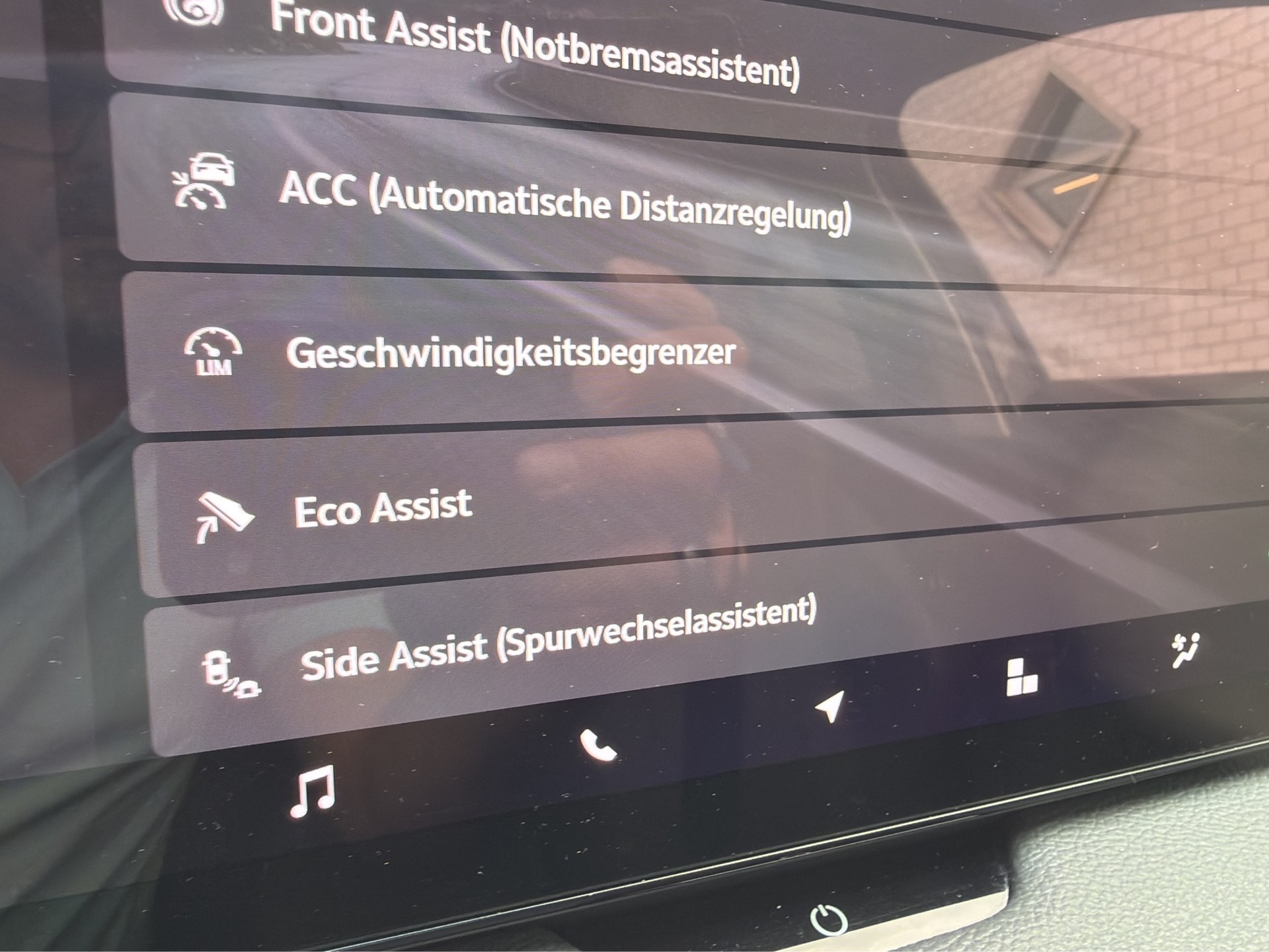 SKODA Superb Combi 1.5 TSI PHEV Selection DSG-image-22