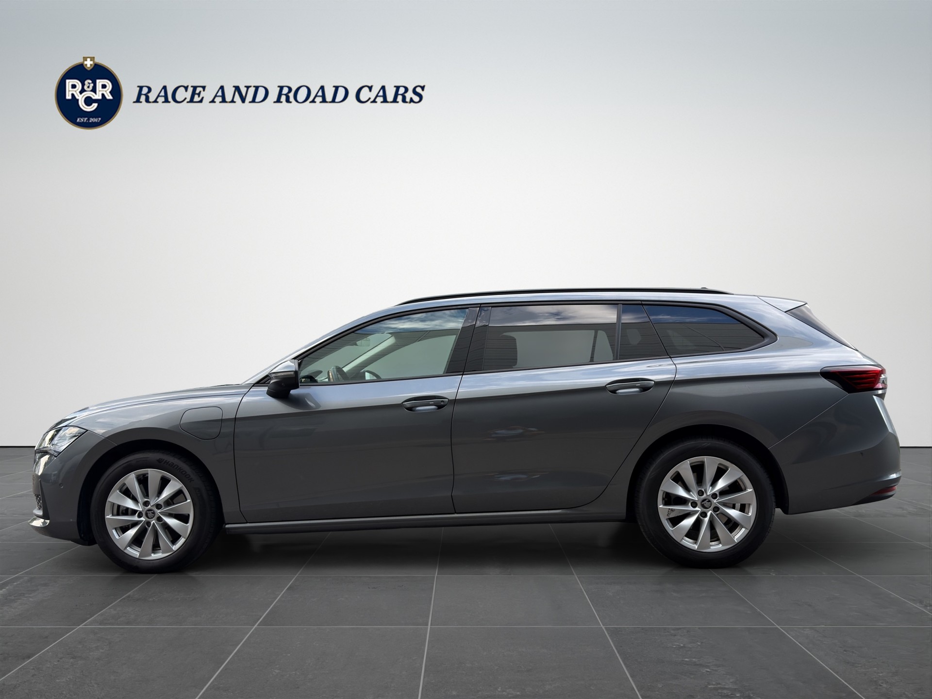 SKODA Superb Combi 1.5 TSI PHEV Selection DSG-image-7