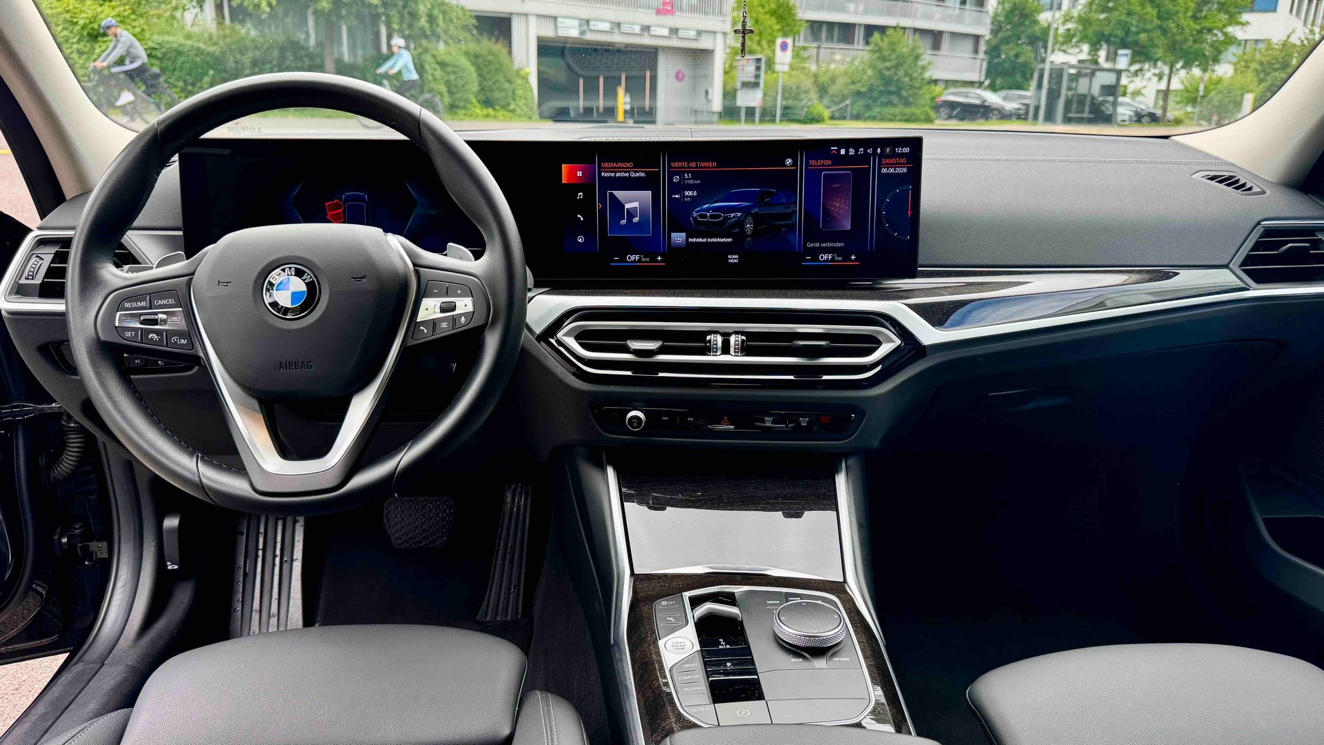 BMW xDrive Touring | Panoramadach | Leder | 8-fach bereift | Facelift | Top Zustand-image-6