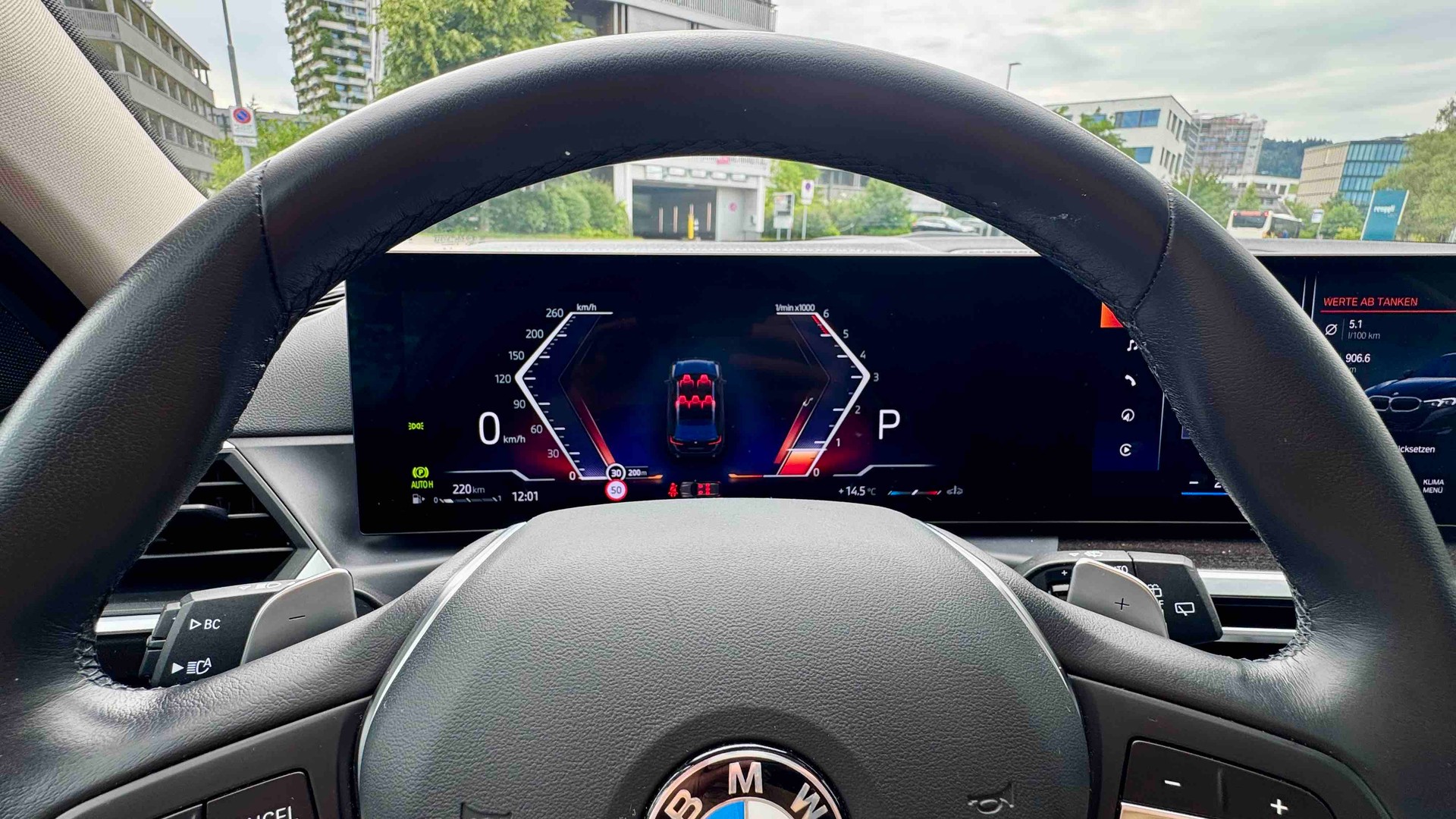 BMW xDrive Touring | Panoramadach | Leder | 8-fach bereift | Facelift | Top Zustand-image-7