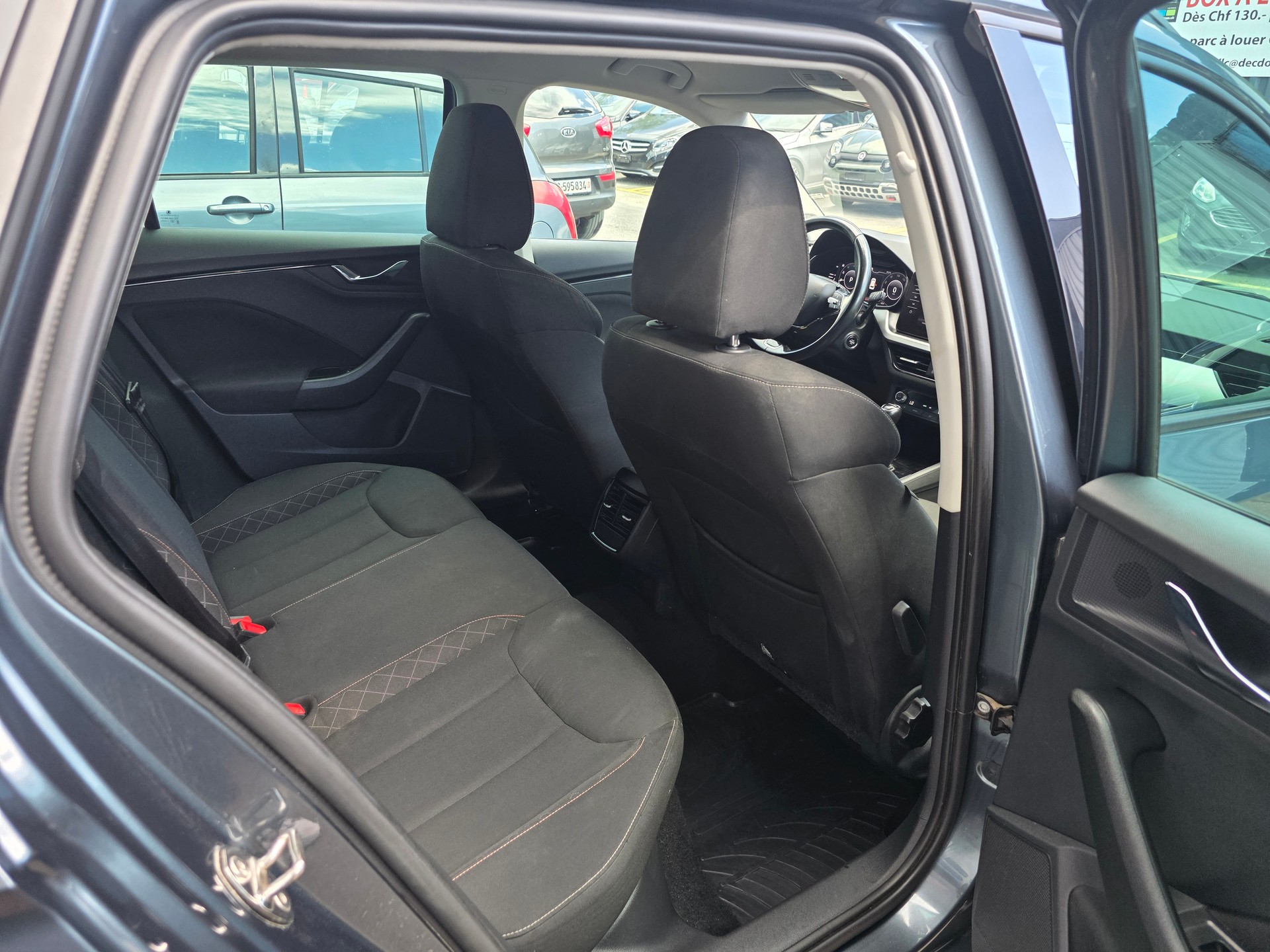 SKODA Kamiq 1.0 TSI Drive 125 DSG-image-11