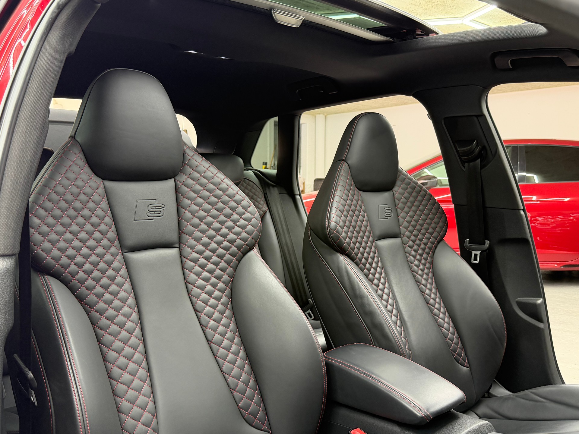 AUDI S3 Sportback 2.0 TFSI quattro S-tronic *REMUS/H&R/TANGO RED*-image-8