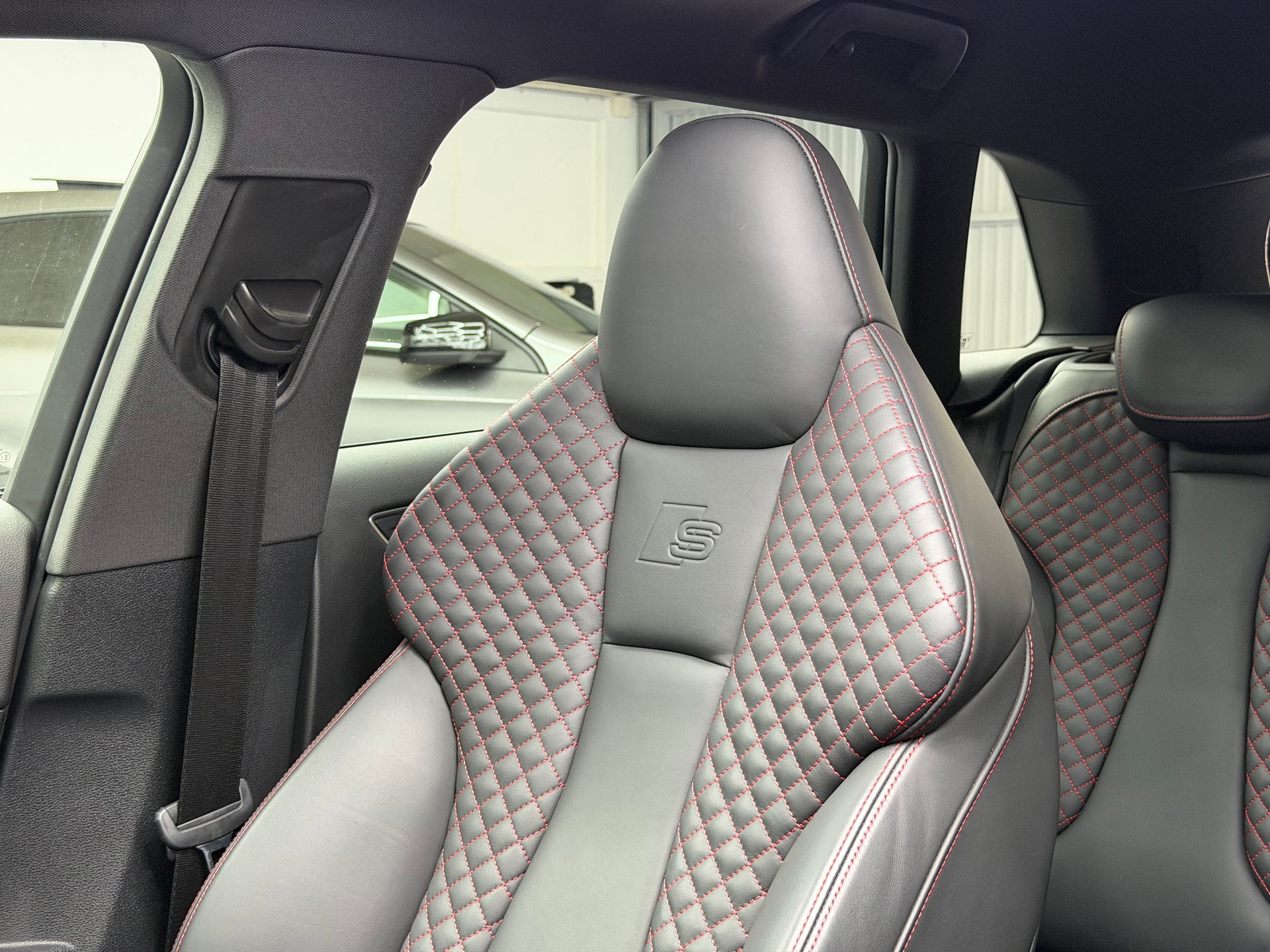 AUDI S3 Sportback 2.0 TFSI quattro S-tronic *REMUS/H&R/TANGO RED*-image-9
