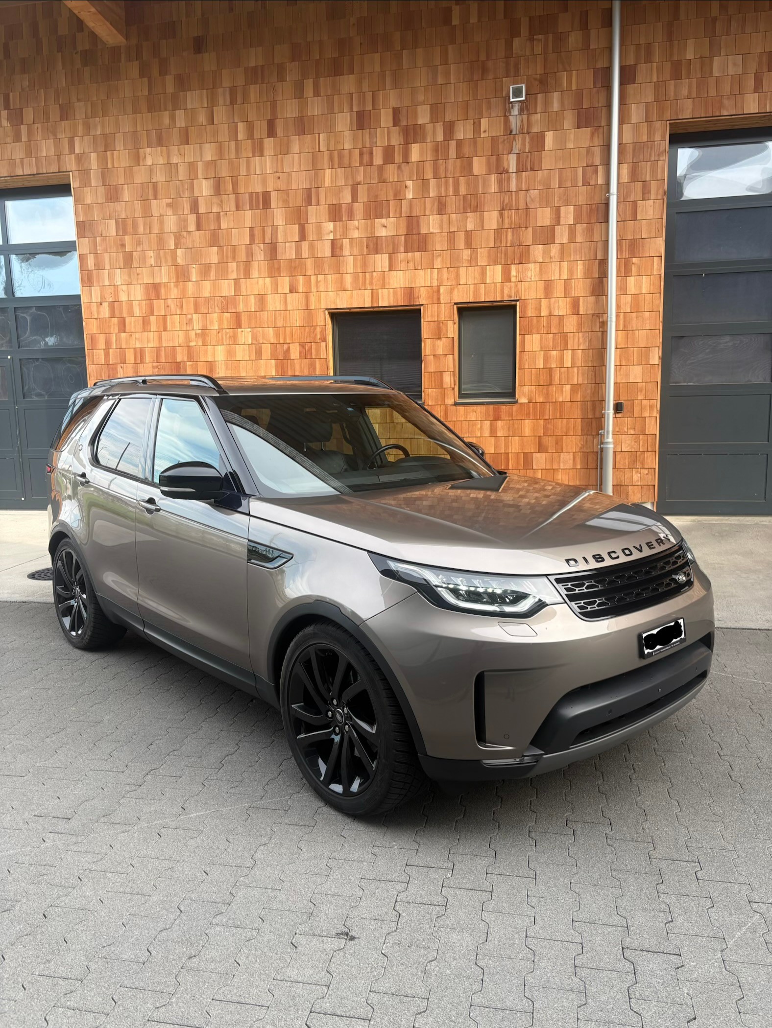 LAND ROVER 2.0 SD4 HSE-image-0