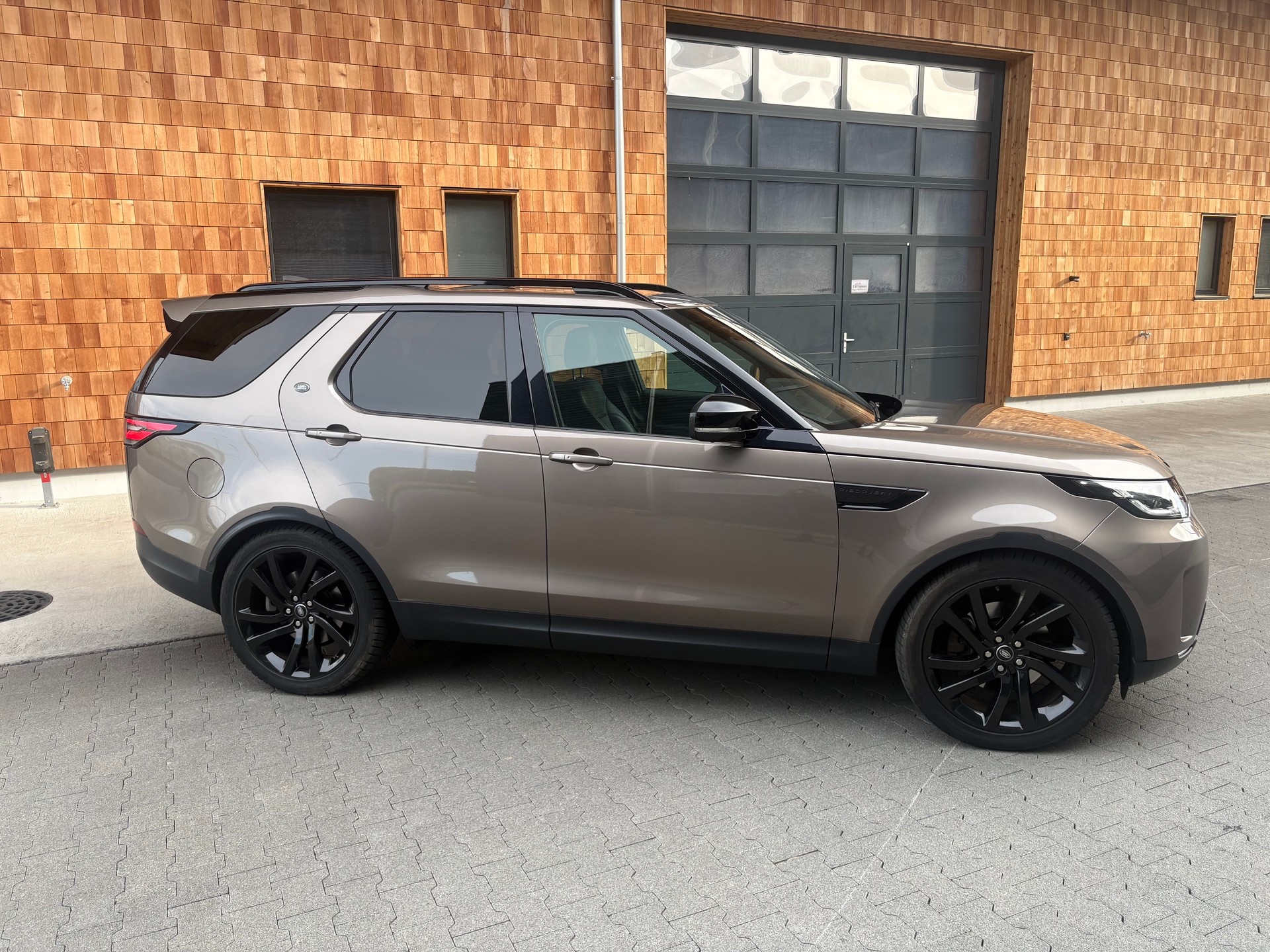 LAND ROVER 2.0 SD4 HSE-image-5