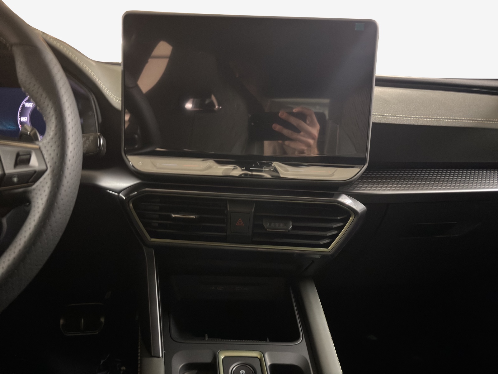 CUPRA Formentor 1.5 TSI DSG-image-10