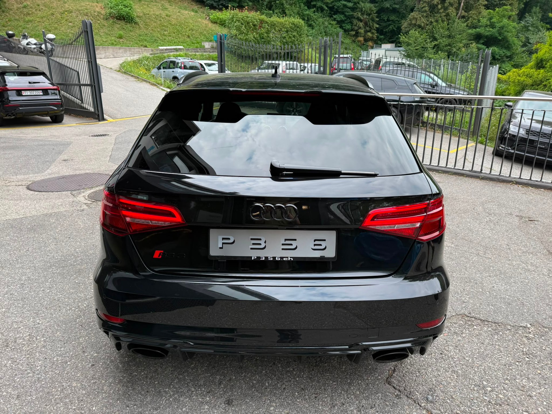 AUDI RS3 Sportback 2.5 TSI quattro S-tronic-image-6