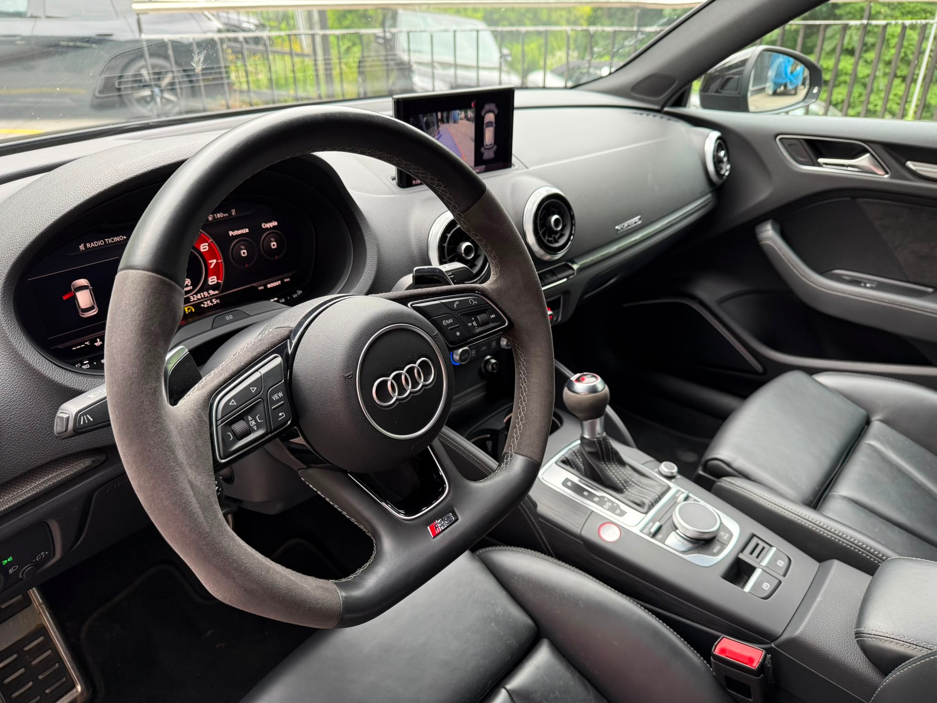 AUDI RS3 Sportback 2.5 TSI quattro S-tronic-image-10