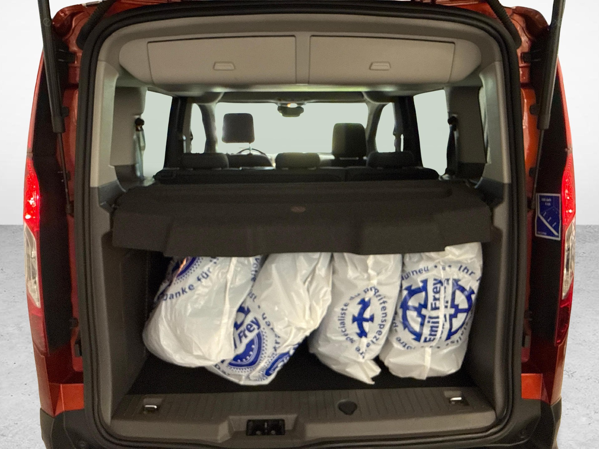 FORD Tourneo Connect 1.5 EcoBlue 120 Active-image-11