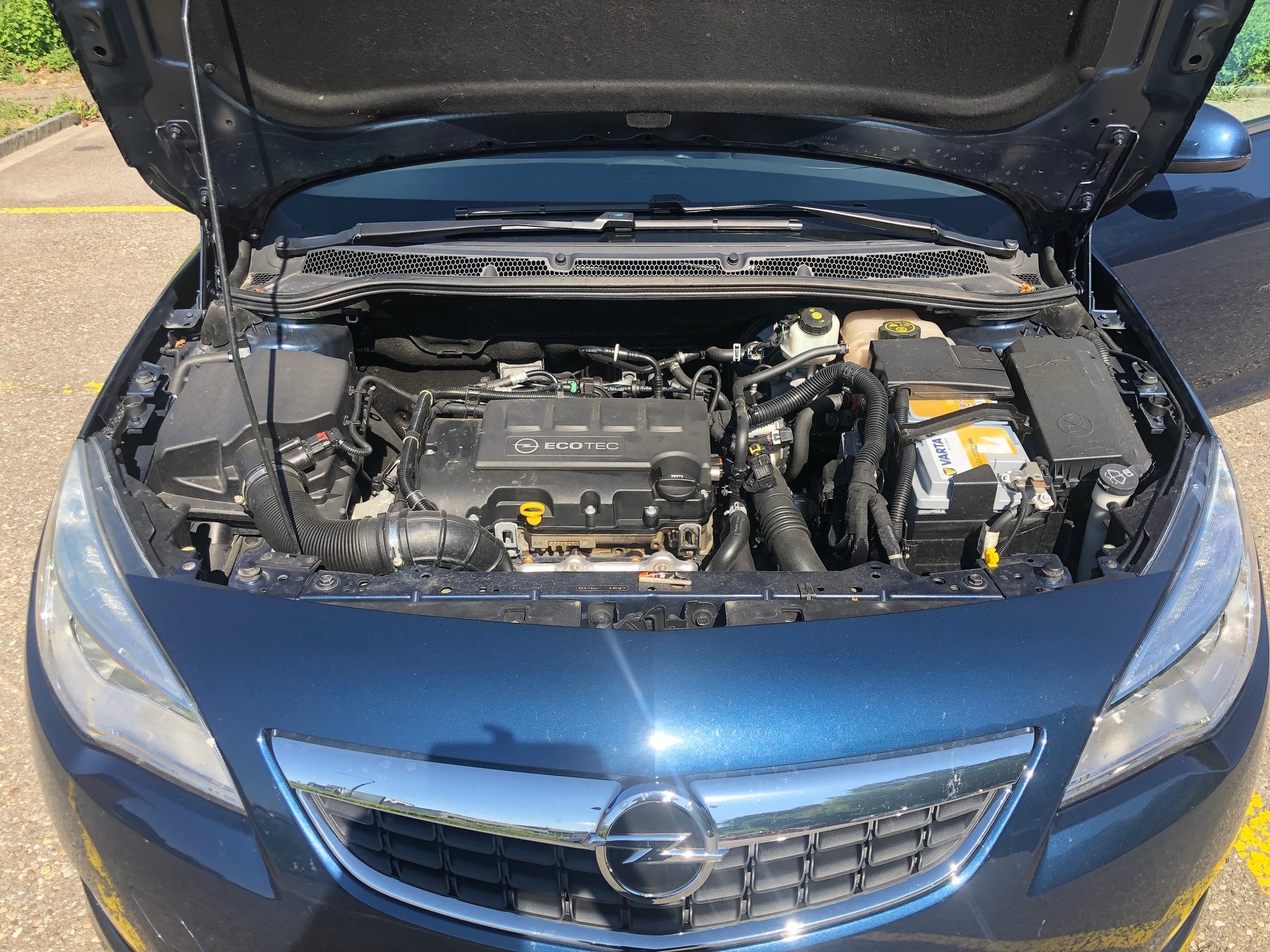 OPEL Astra ST 1.4i 16V Turbo Anniversary Ed.-image-8