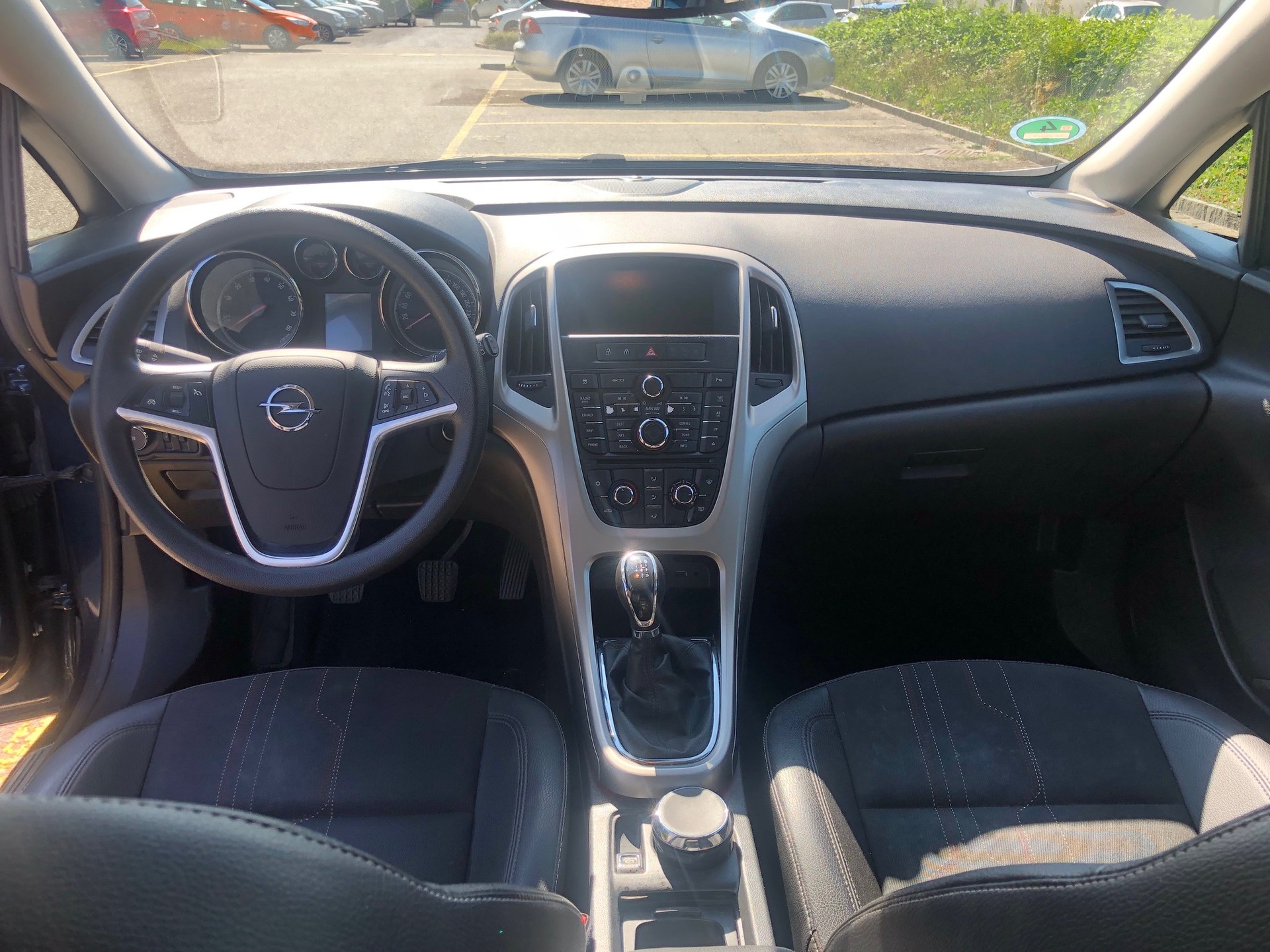 OPEL Astra ST 1.4i 16V Turbo Anniversary Ed.-image-5