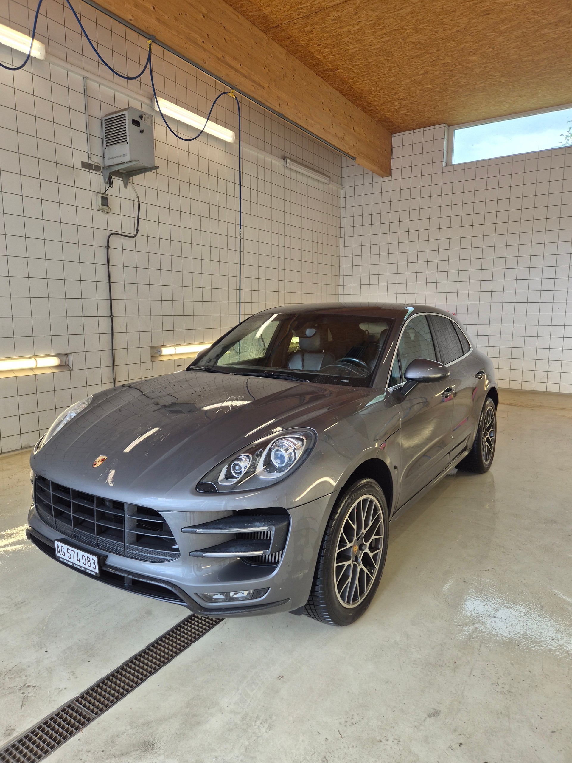 PORSCHE 3.6 V6 Turbo-image-0