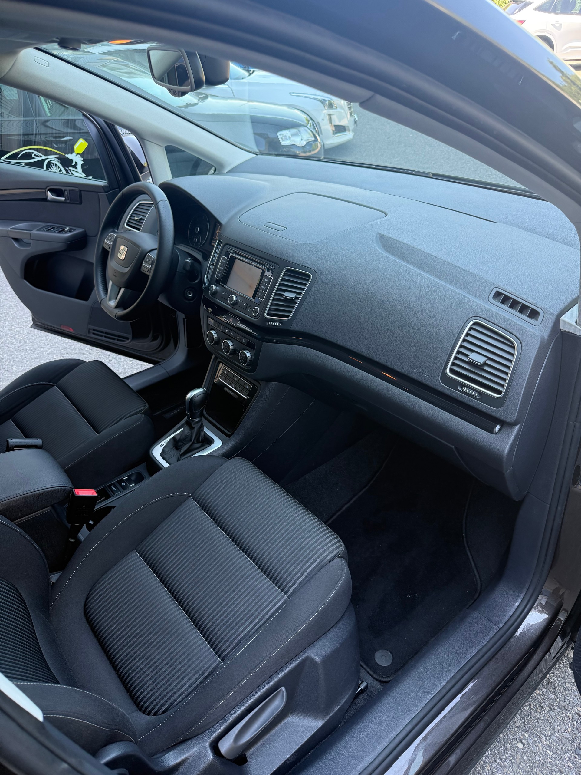 SEAT Alhambra 2.0 TDI Reference DSG-image-9