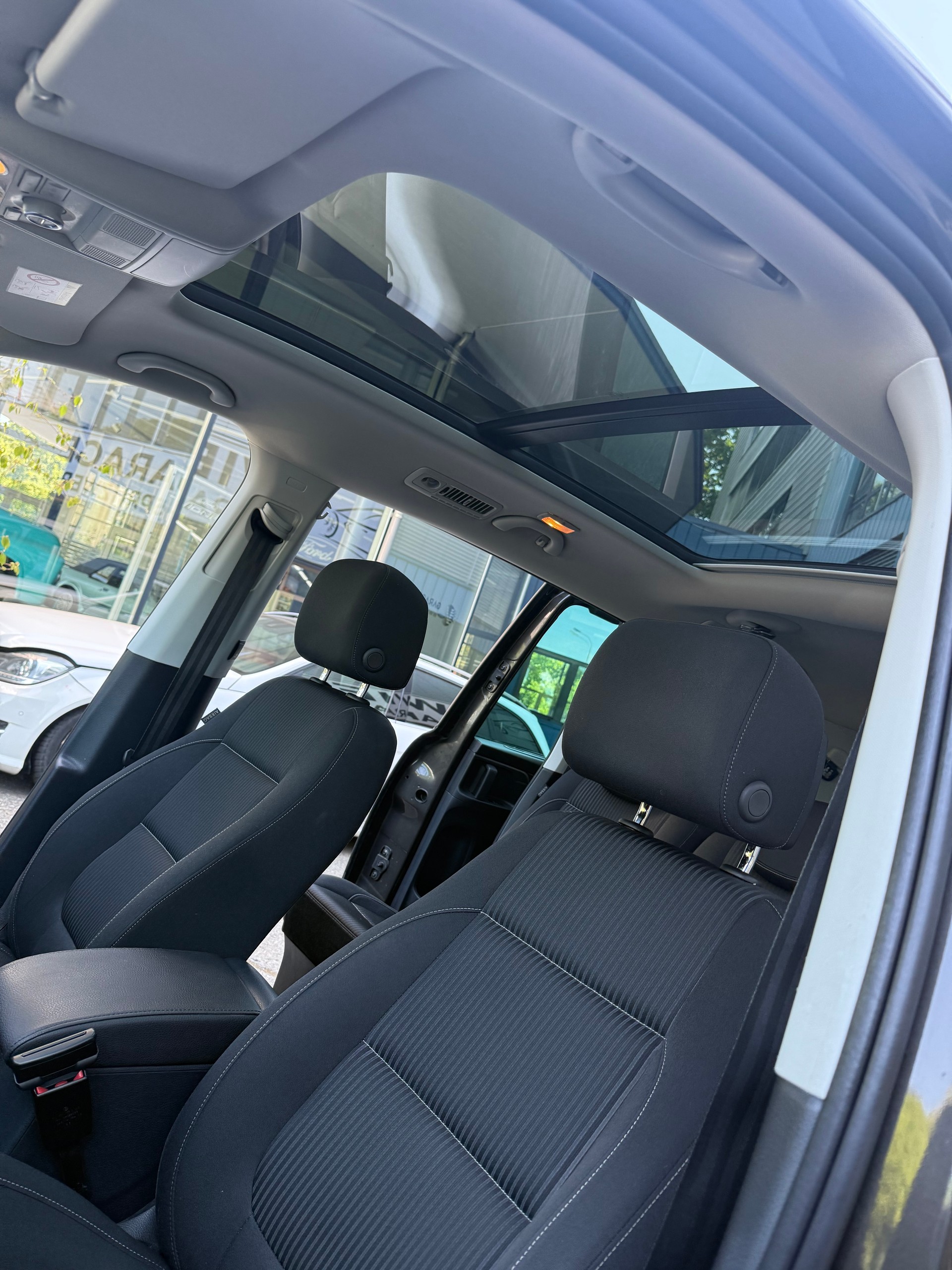 SEAT Alhambra 2.0 TDI Reference DSG-image-12