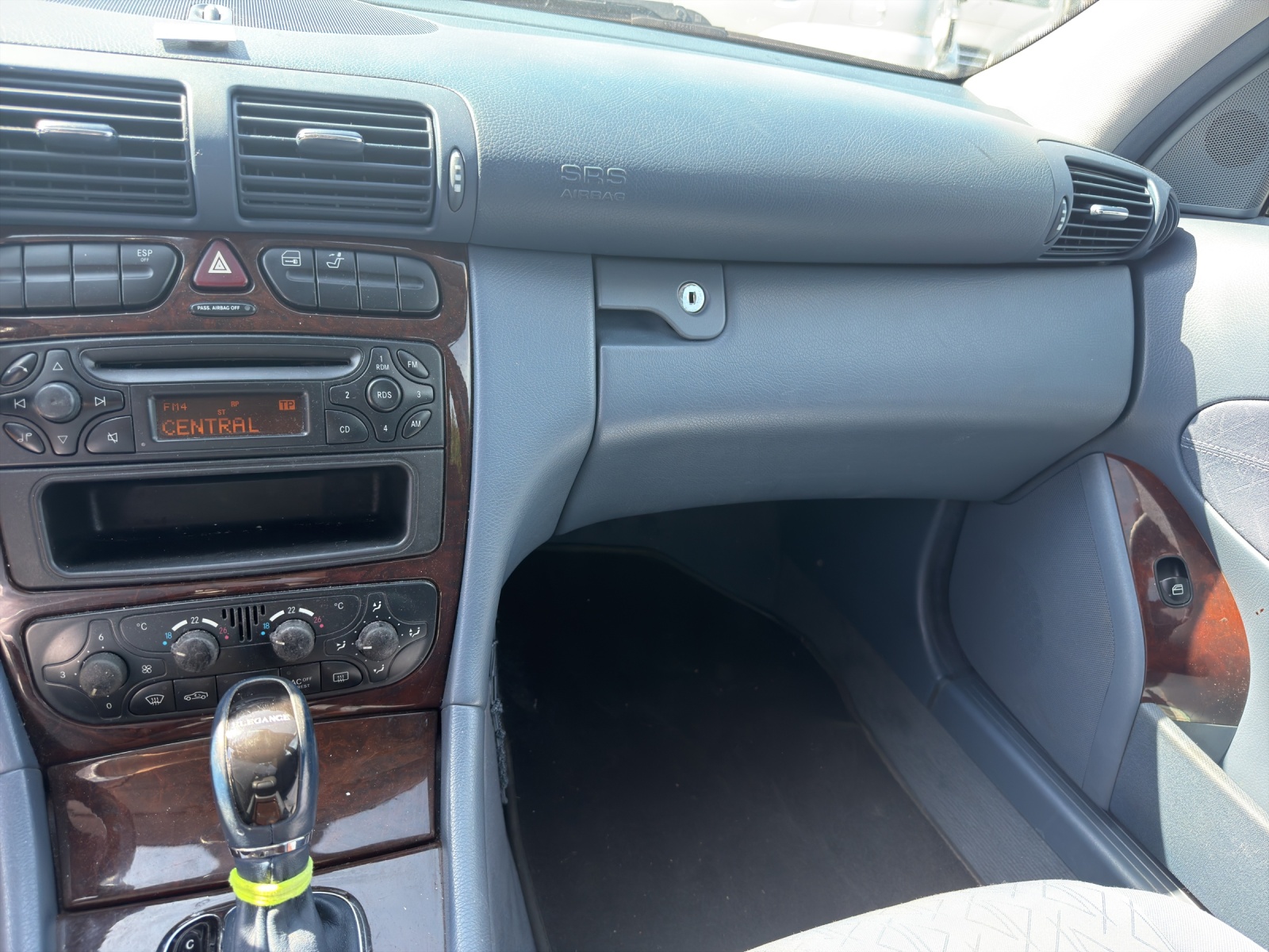 MERCEDES-BENZ C 180 Kompressor Elégance-image-7