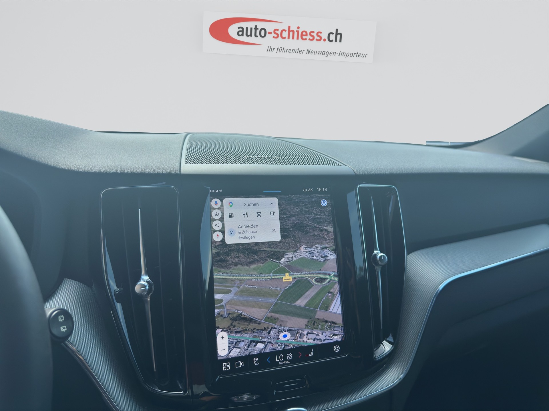 VOLVO XC60 B5 Hybrid AWD Geartronic Plus Dark-image-13