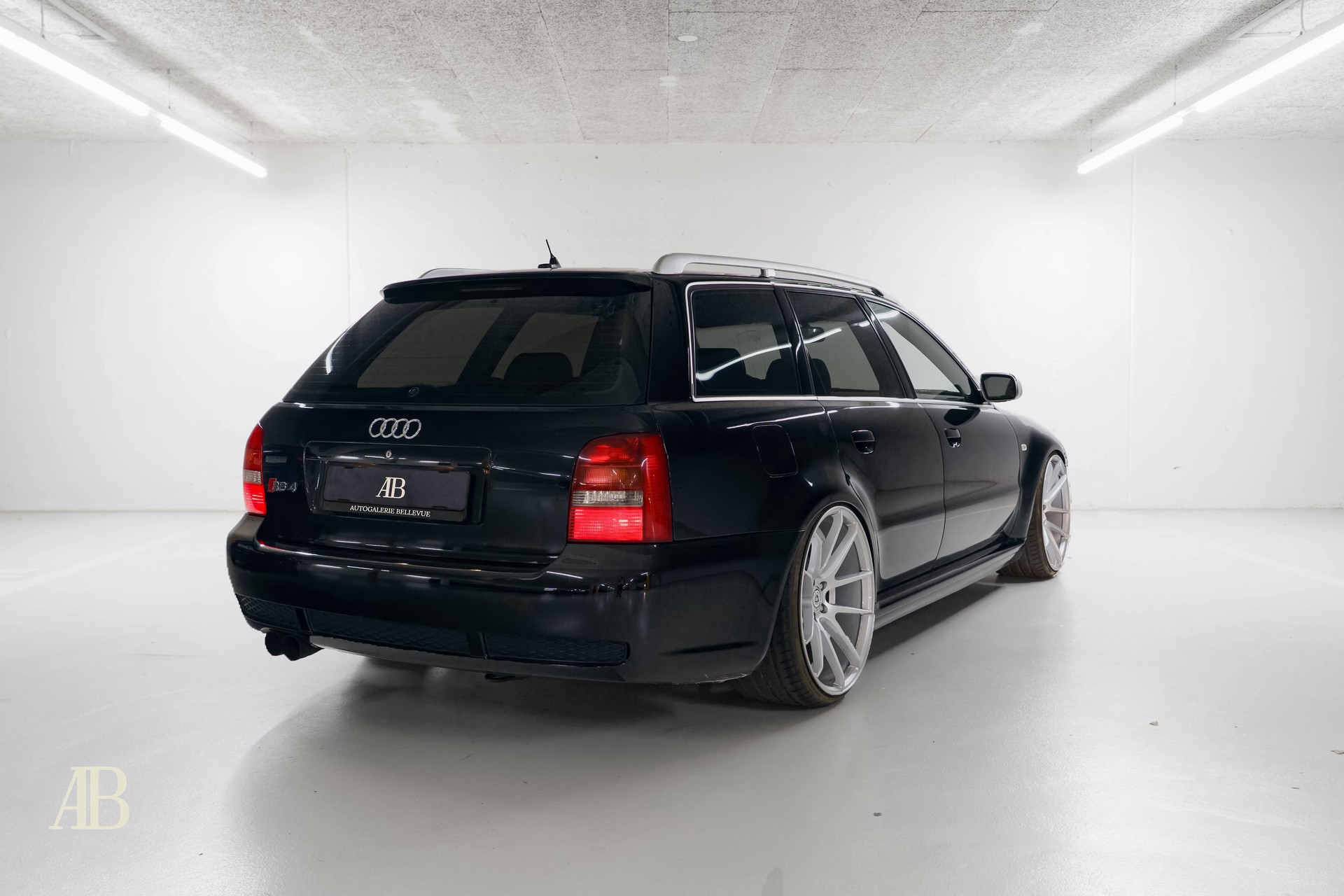 AUDI RS4 Avant 2.7 V6 Biturbo quattro - Sportec-image-6