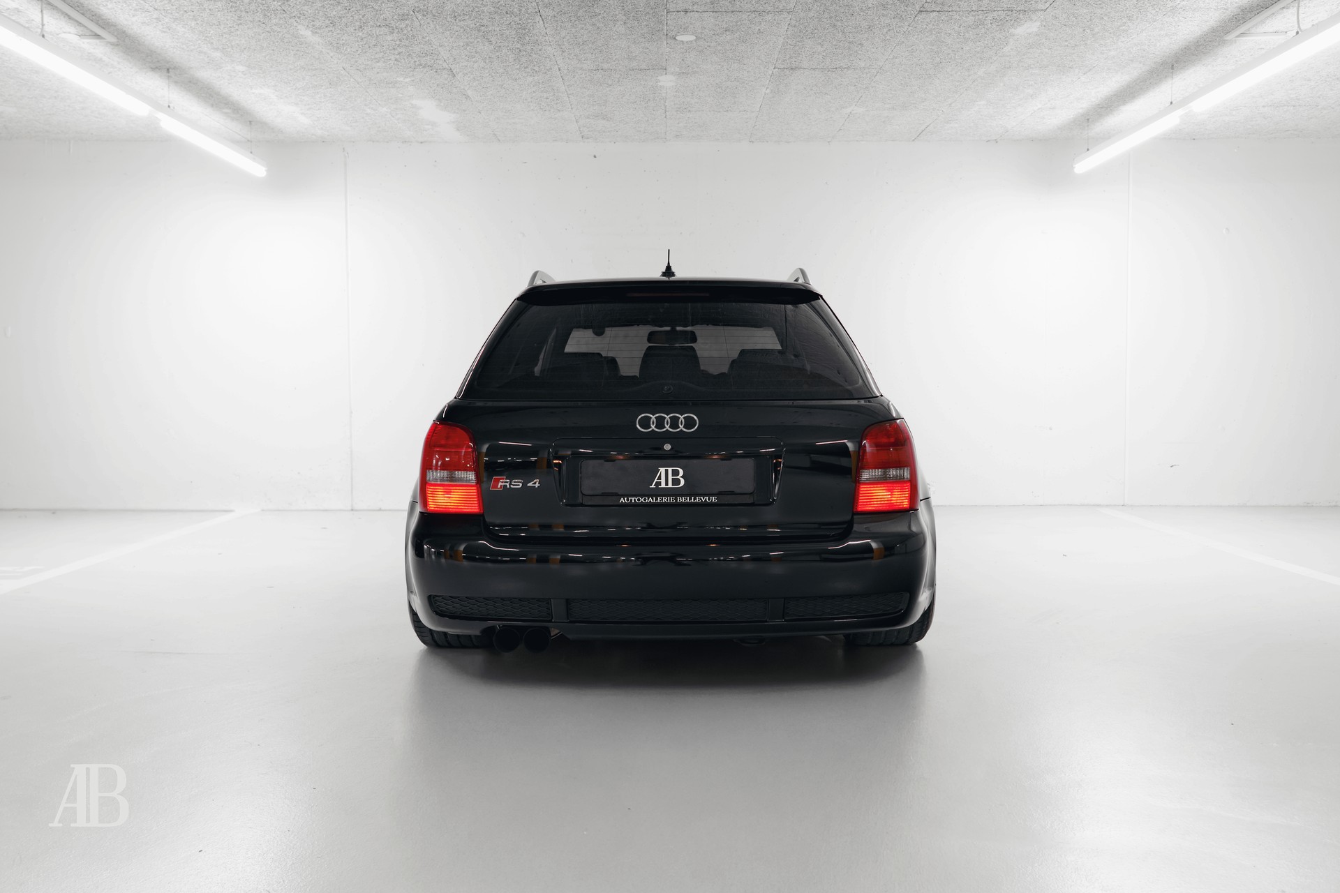AUDI RS4 Avant 2.7 V6 Biturbo quattro - Sportec-image-5