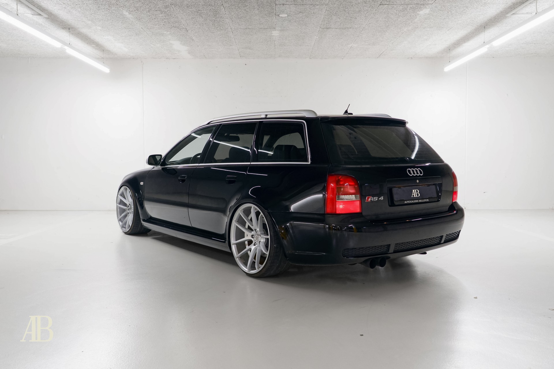 AUDI RS4 Avant 2.7 V6 Biturbo quattro - Sportec-image-4