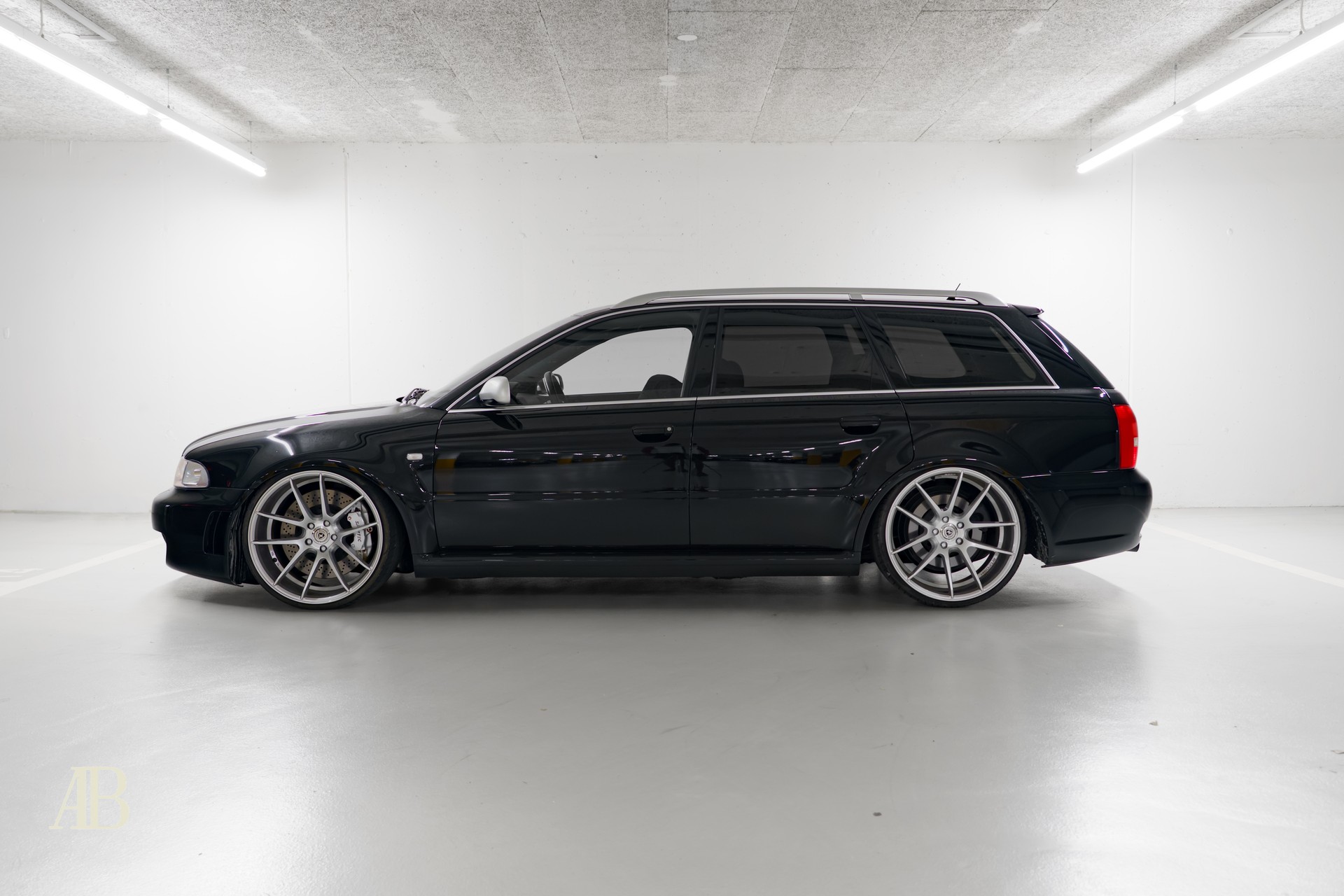AUDI RS4 Avant 2.7 V6 Biturbo quattro - Sportec-image-3