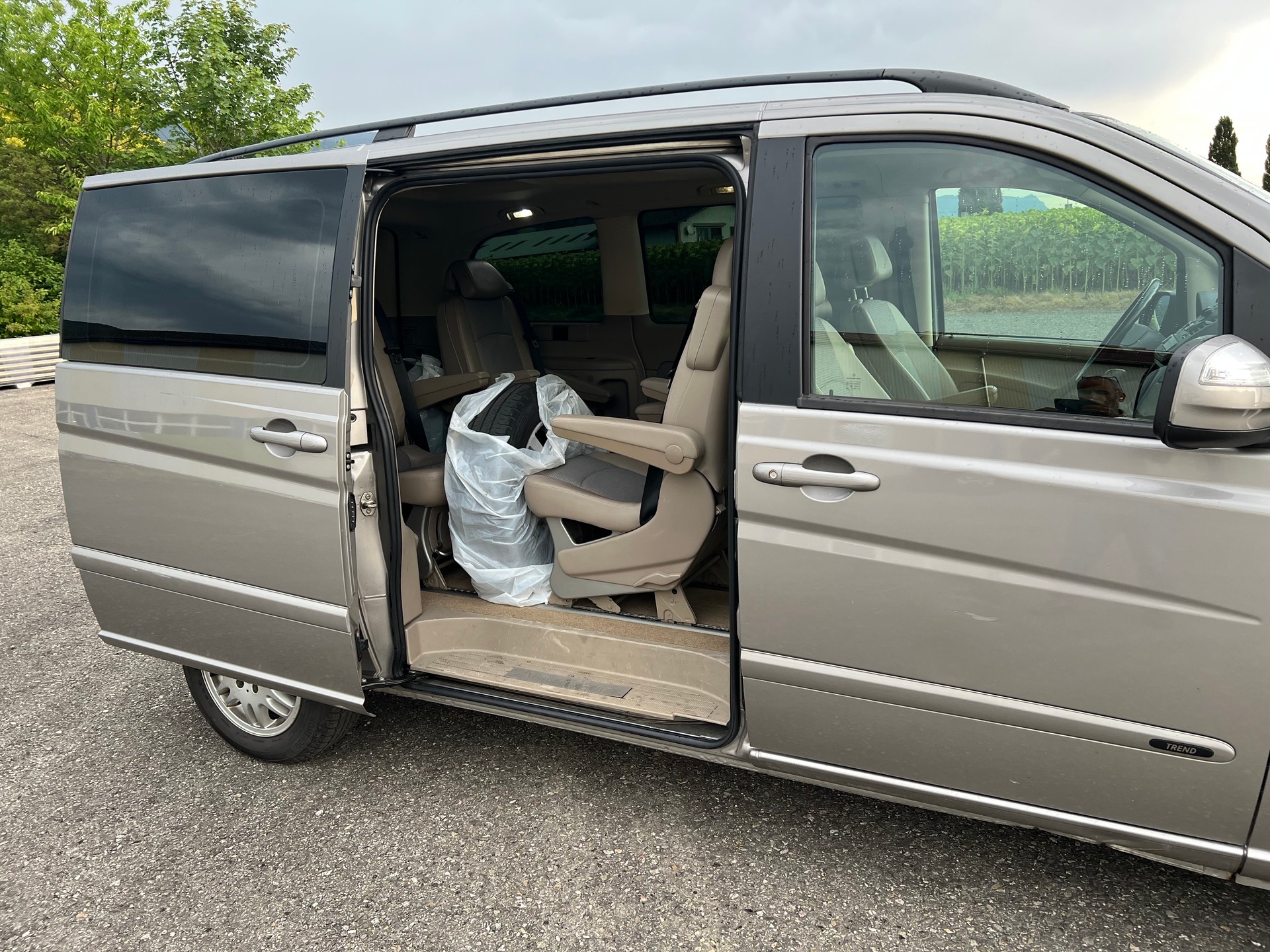 MERCEDES-BENZ VIANO-image-11