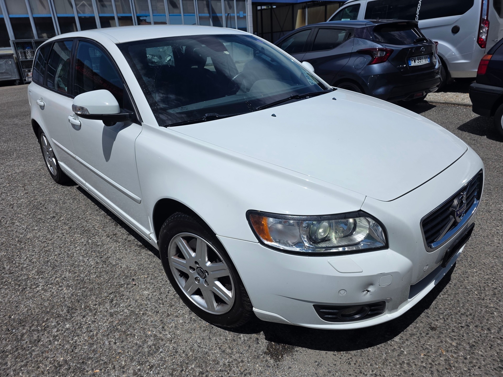 VOLVO V50 T5 Summum Geartronic-image-2