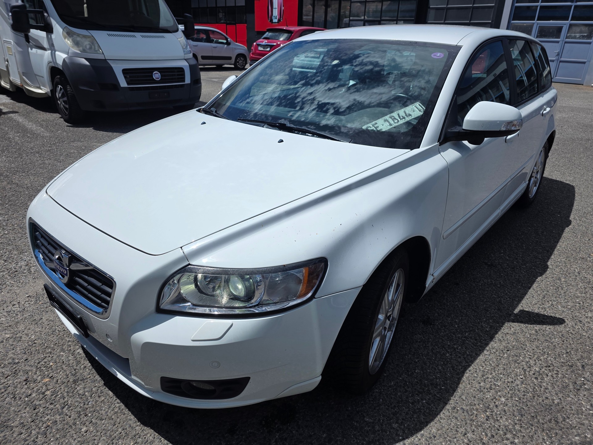 VOLVO V50 T5 Summum Geartronic-image-1