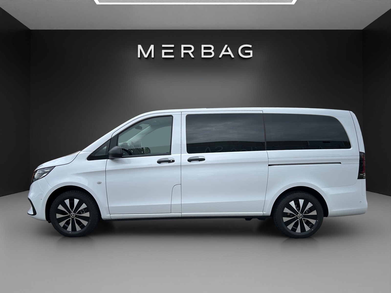 MERCEDES-BENZ Vito 119 CDI Lang Tourer 9G-Tronic 4M Select-image-2