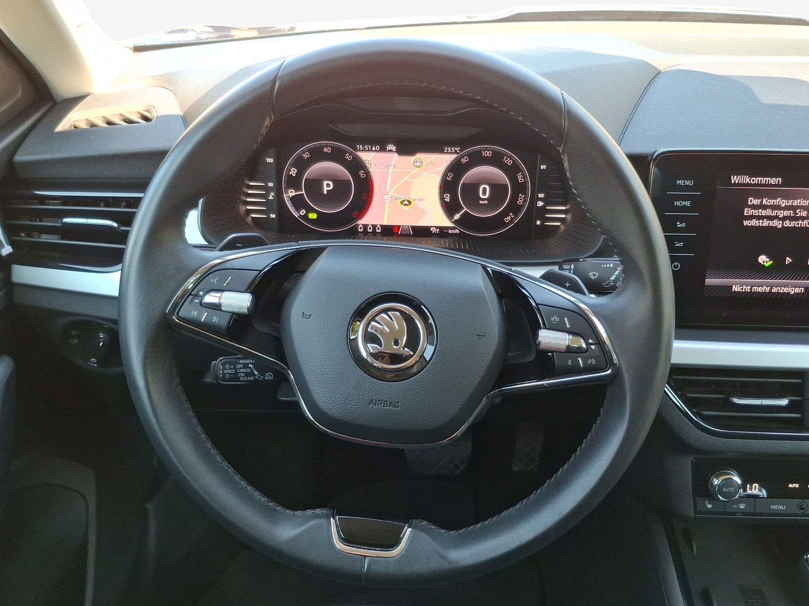SKODA Kamiq 1.0 TSI Drive 125 DSG-image-9