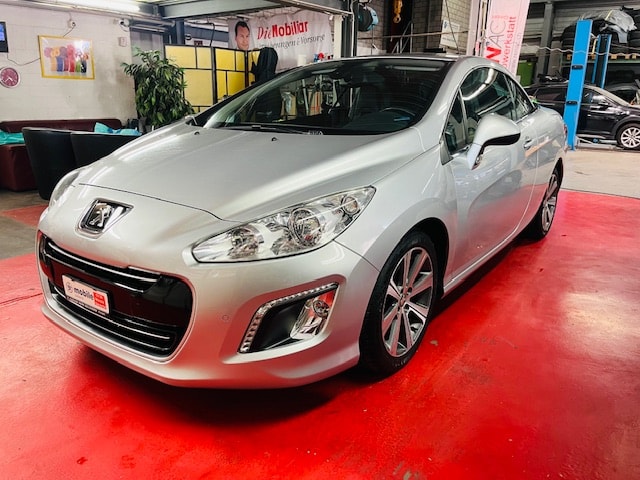 PEUGEOT 308 CC 1.6 16V Turbo Allure-image-10
