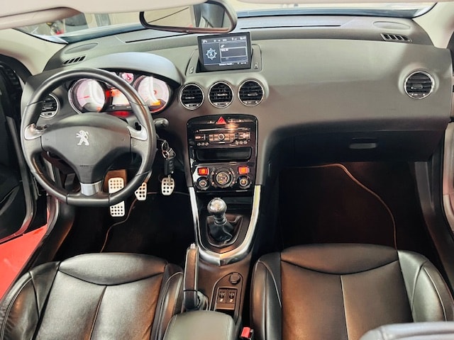 PEUGEOT 308 CC 1.6 16V Turbo Allure-image-6
