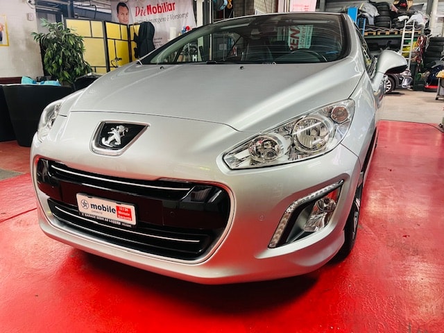 PEUGEOT 308 CC 1.6 16V Turbo Allure-image-0