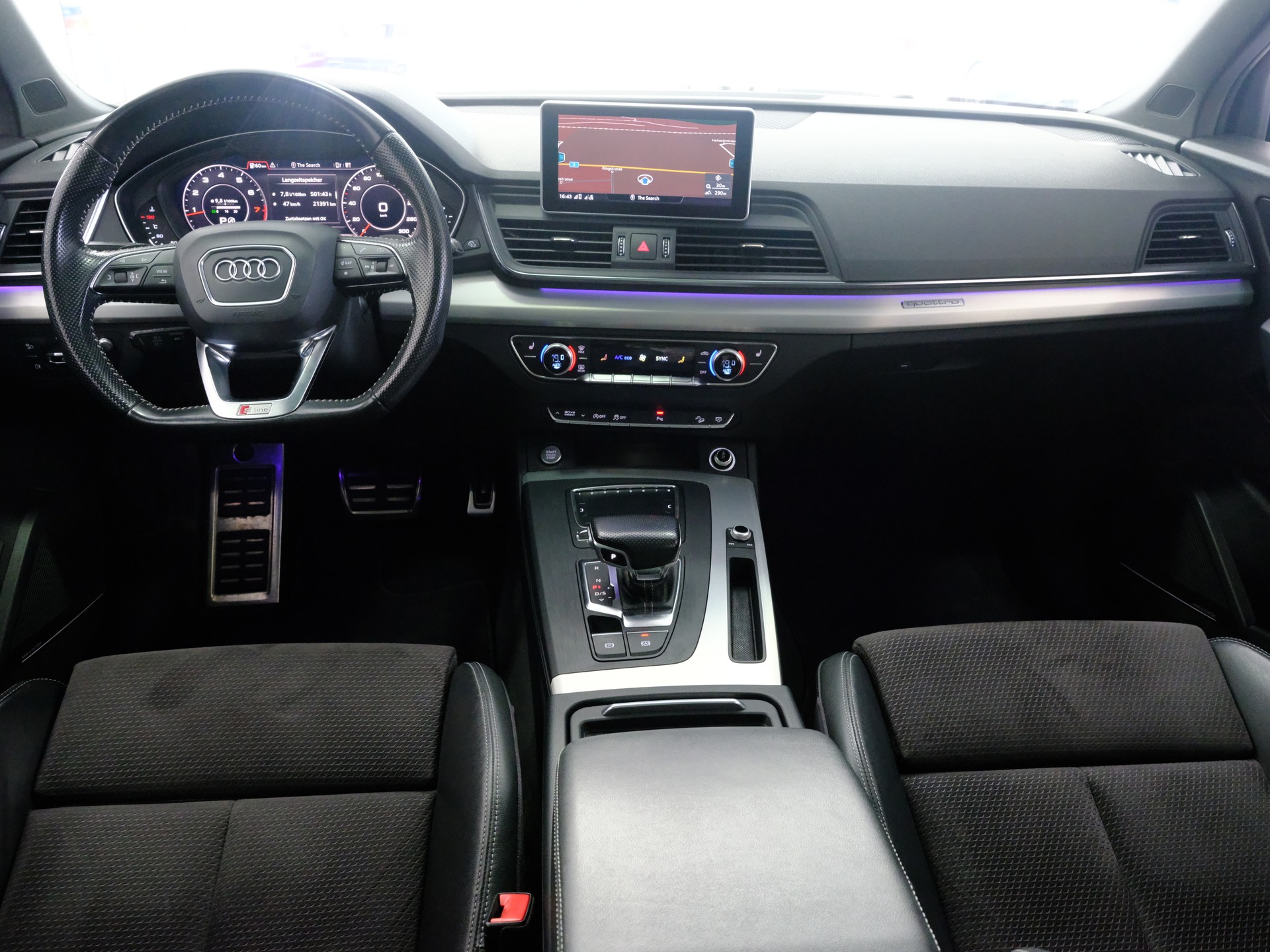 AUDI Q5 2.0 TFSI sport quattro S-tronic-image-12