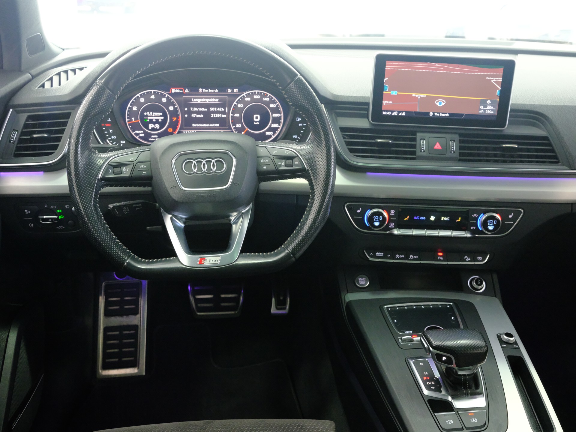 AUDI Q5 2.0 TFSI sport quattro S-tronic-image-11