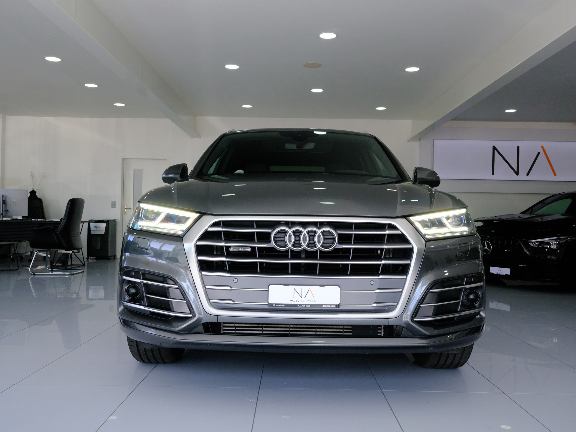 AUDI Q5 2.0 TFSI sport quattro S-tronic-image-2