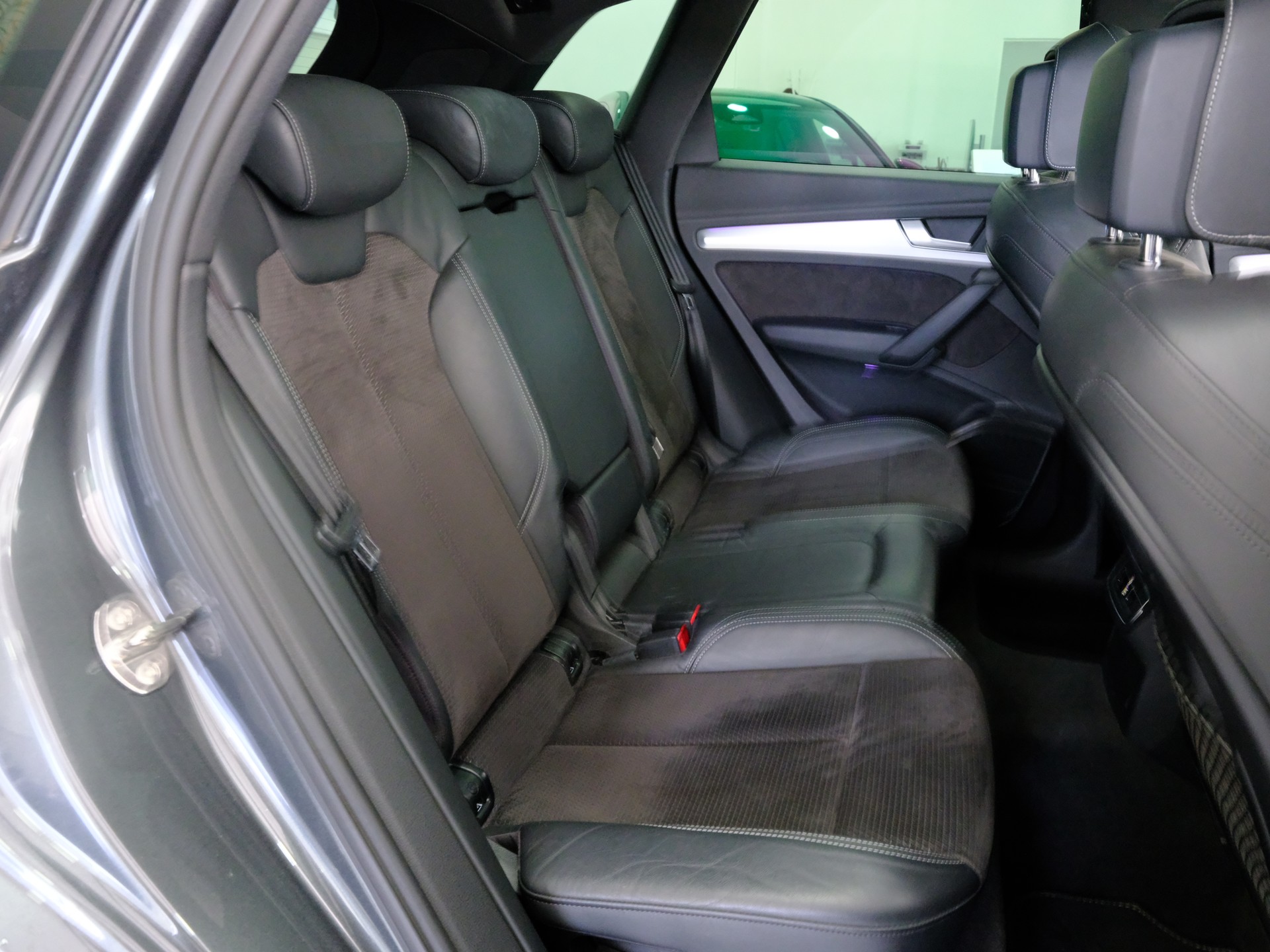 AUDI Q5 2.0 TFSI sport quattro S-tronic-image-15
