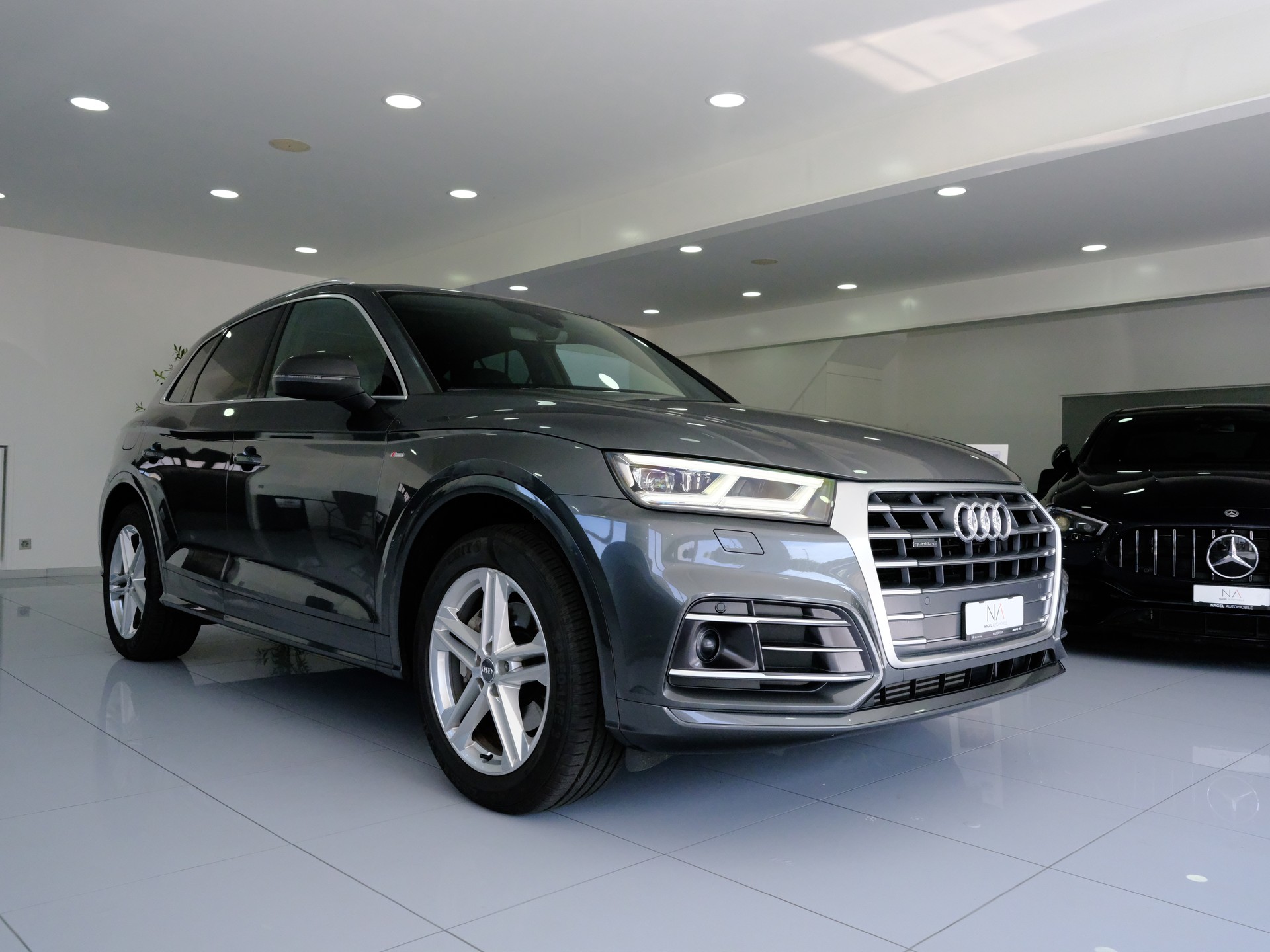 AUDI Q5 2.0 TFSI sport quattro S-tronic-image-1