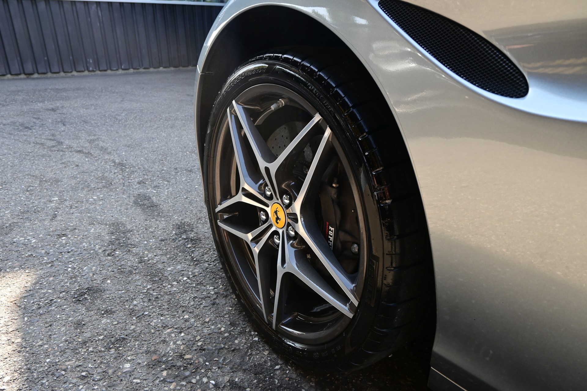 FERRARI California 3.9 V8 T-image-5