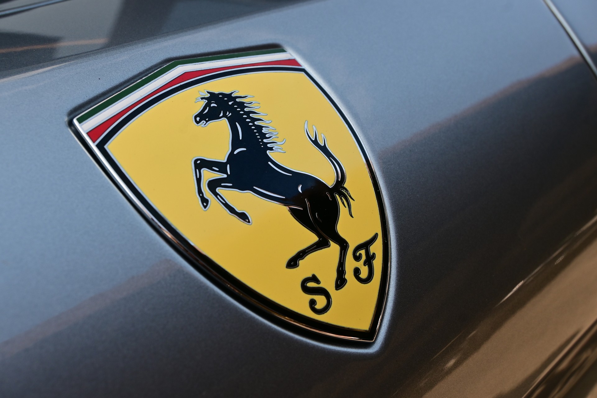 FERRARI California 3.9 V8 T-image-7