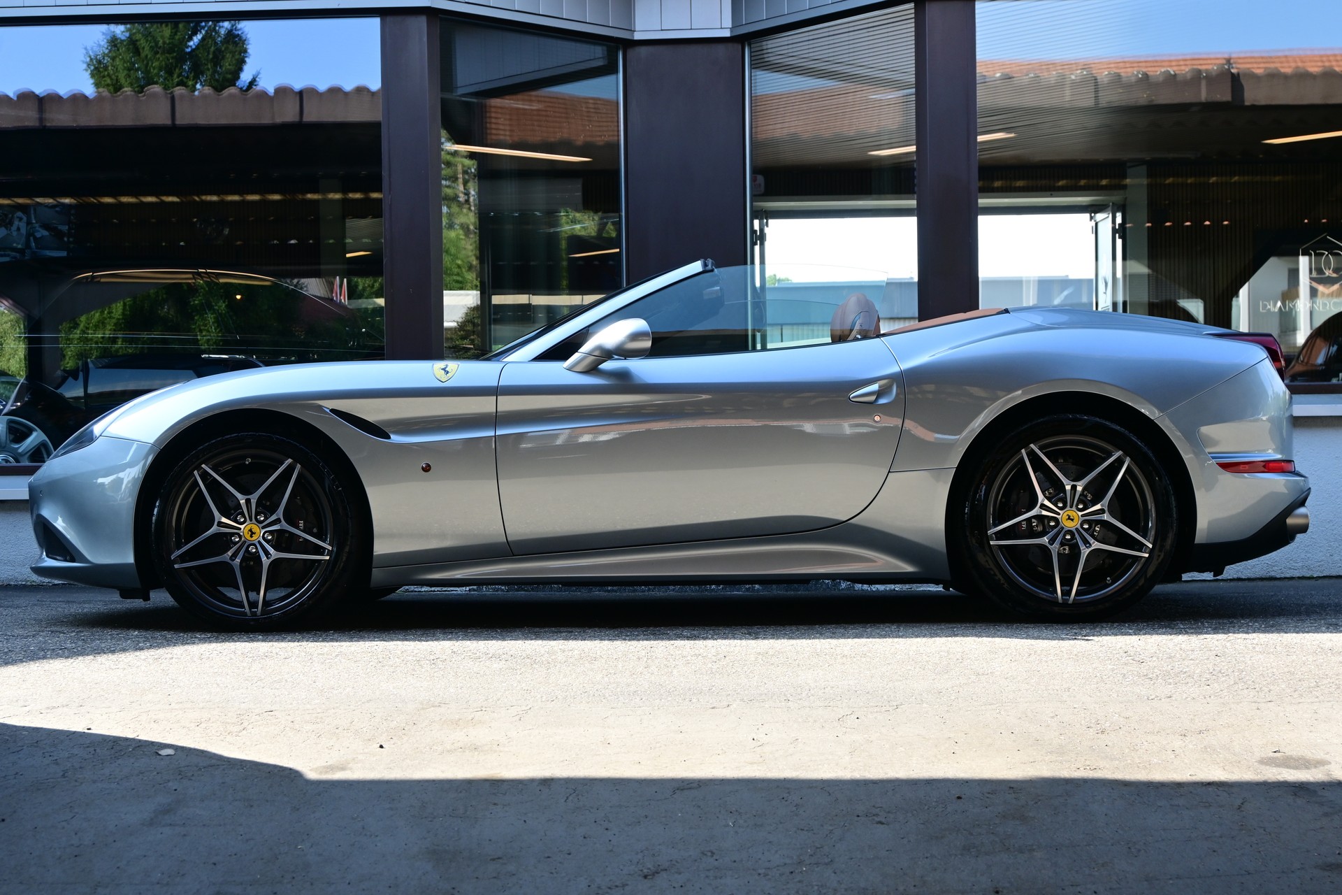 FERRARI California 3.9 V8 T-image-3