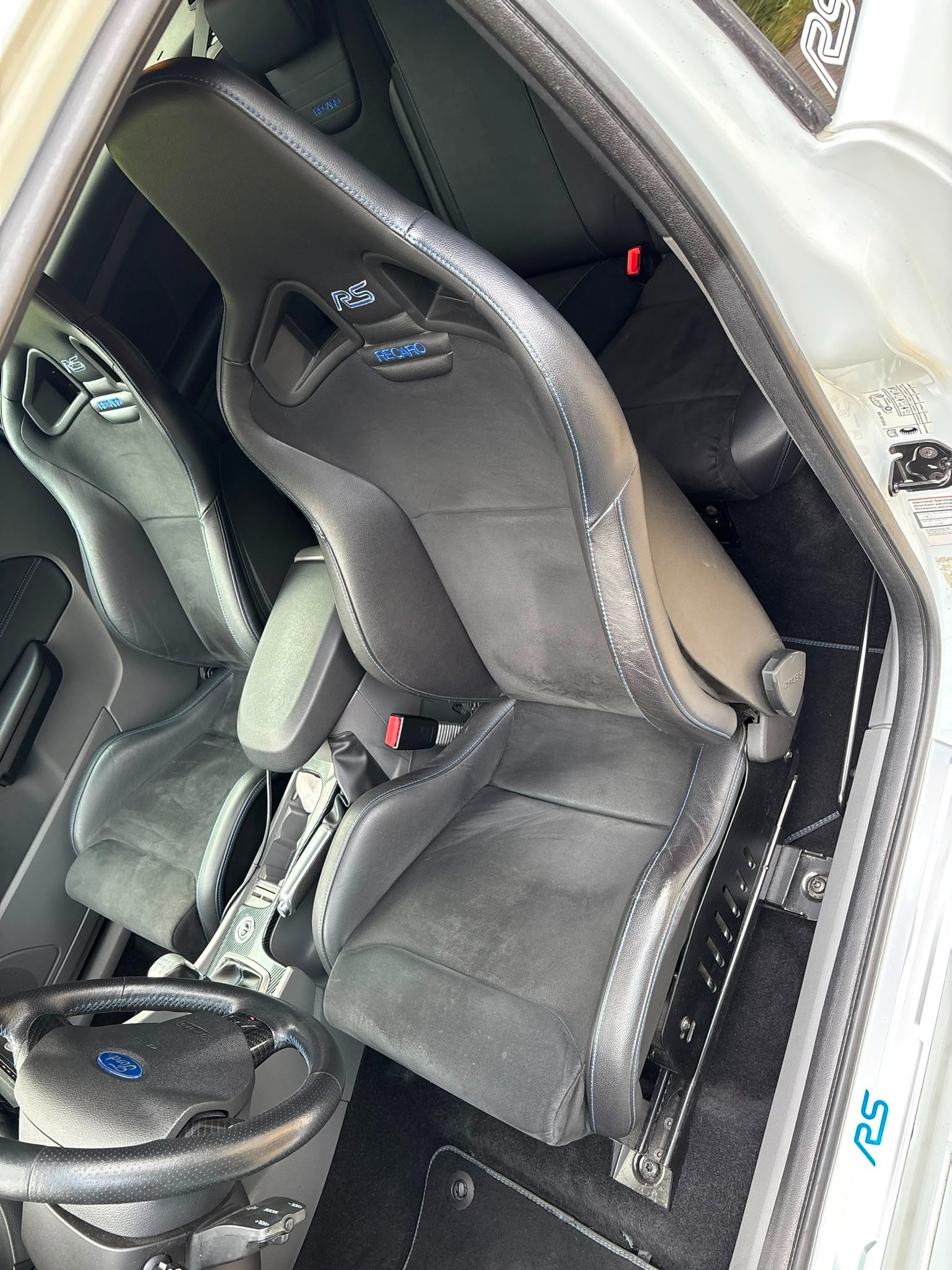 FORD Focus 2.5 Turbo RS-image-14