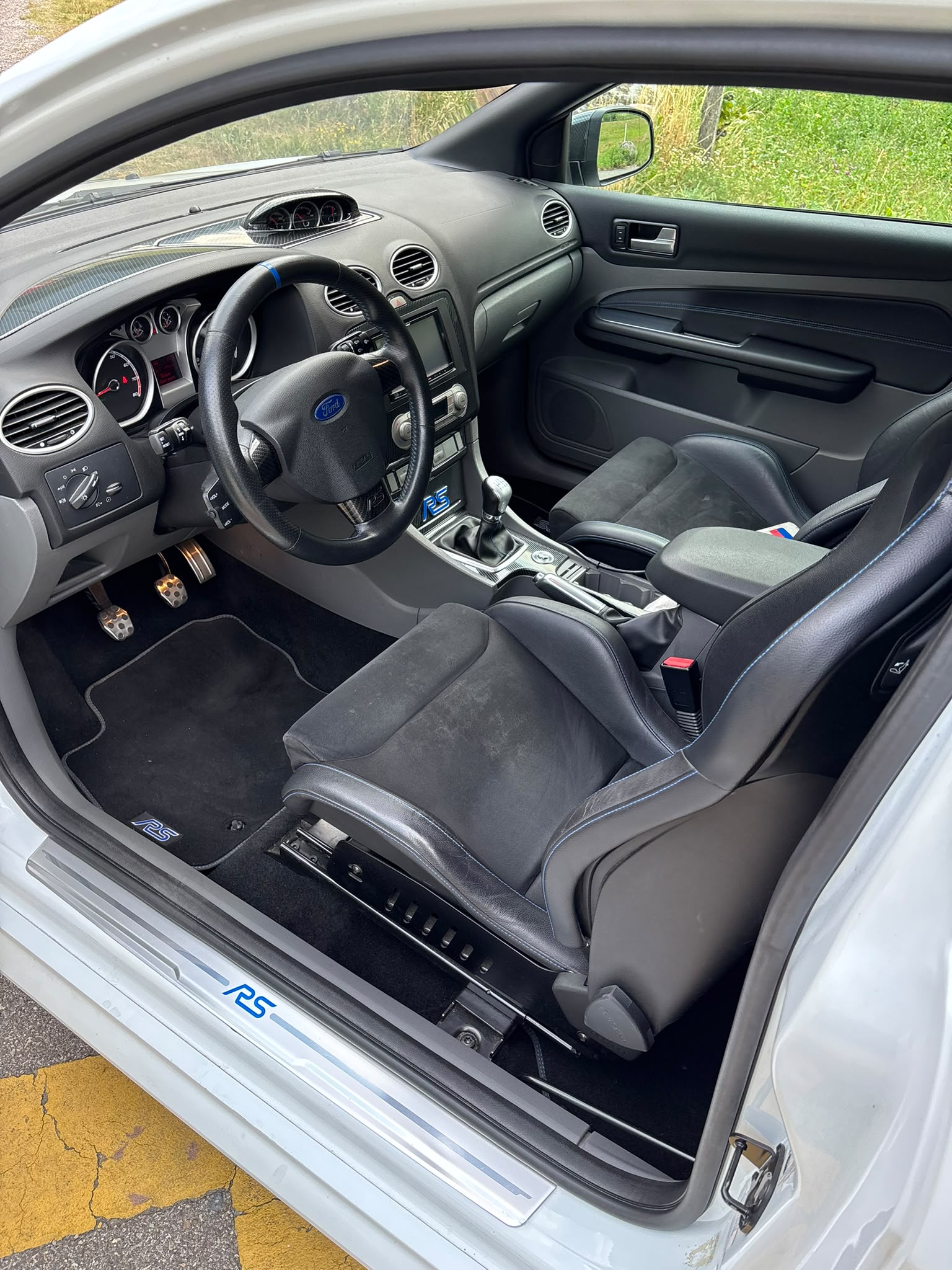 FORD Focus 2.5 Turbo RS-image-11