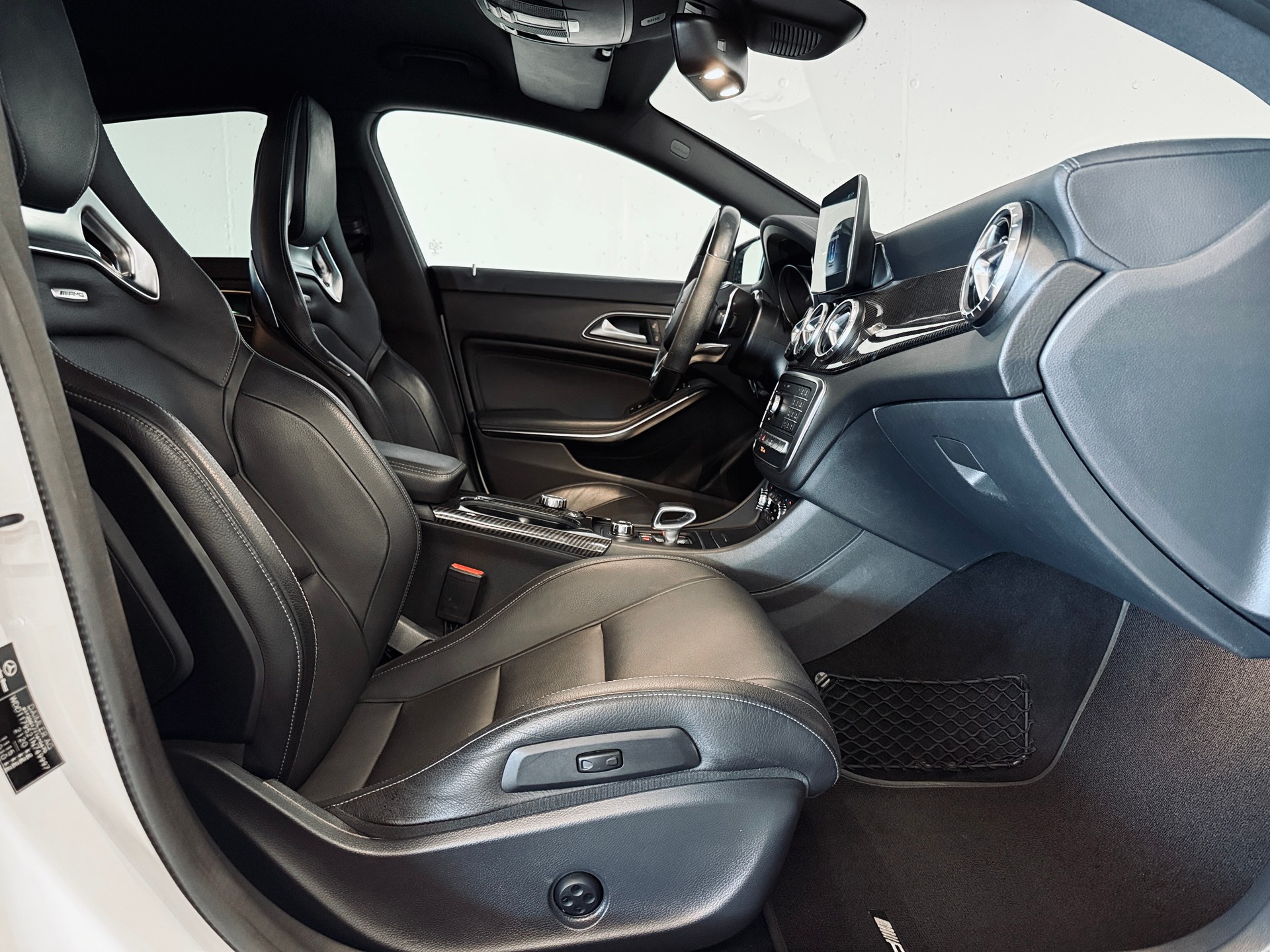 MERCEDES-BENZ CLA Shooting Brake 45 AMG 4Matic Speedshift | CH-FZG-image-13