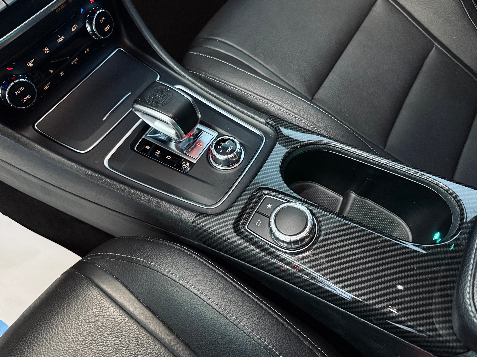 MERCEDES-BENZ CLA Shooting Brake 45 AMG 4Matic Speedshift | CH-FZG-image-11