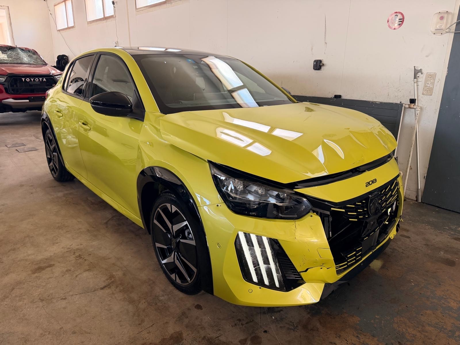 PEUGEOT 208 Elektrik 115kW GT-image-0